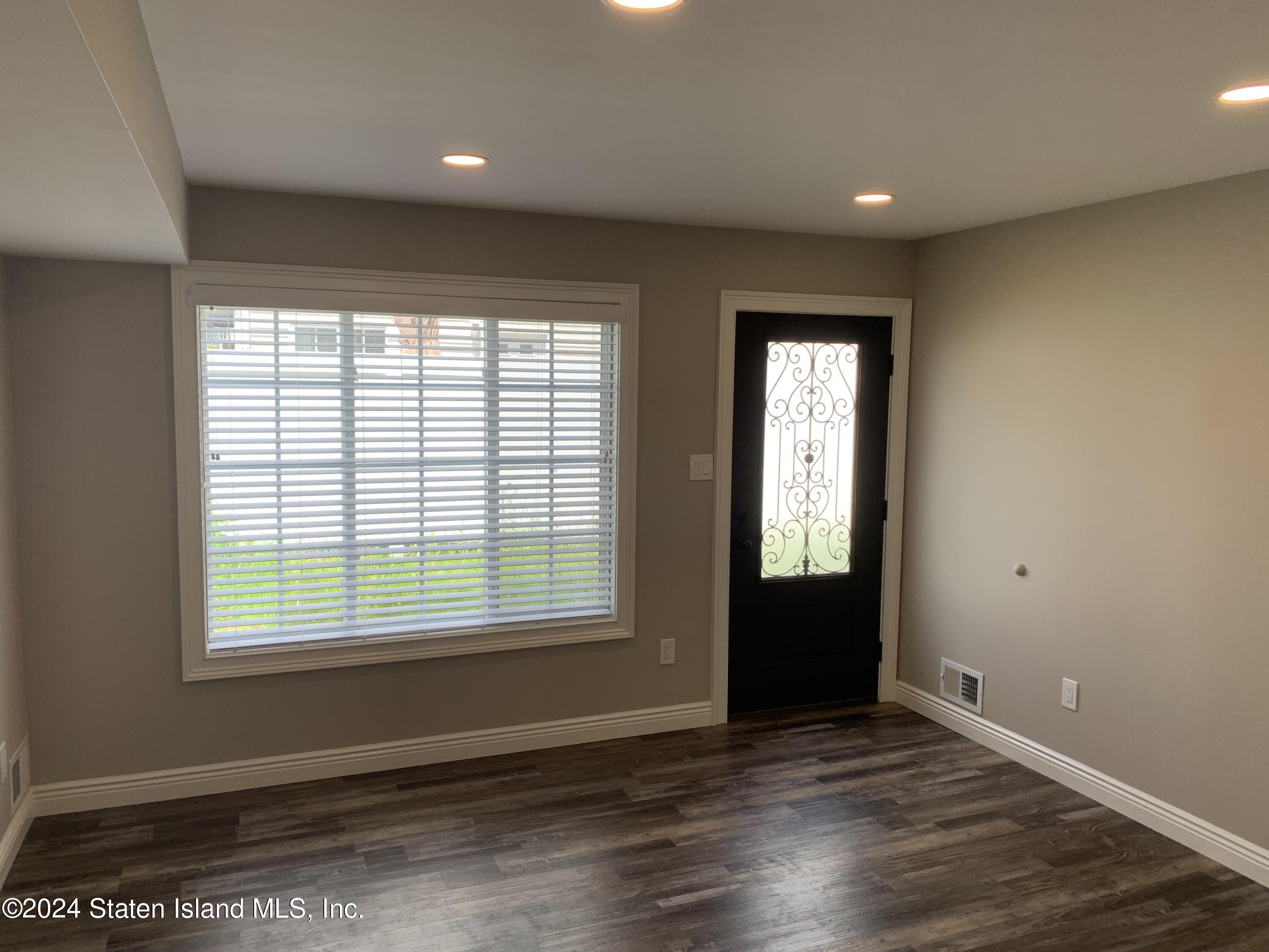 29 White Oak Lane