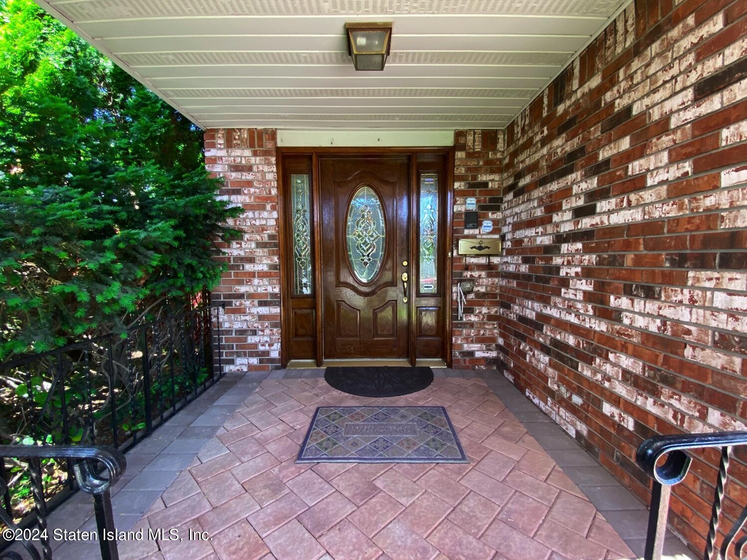 7 Furman Street