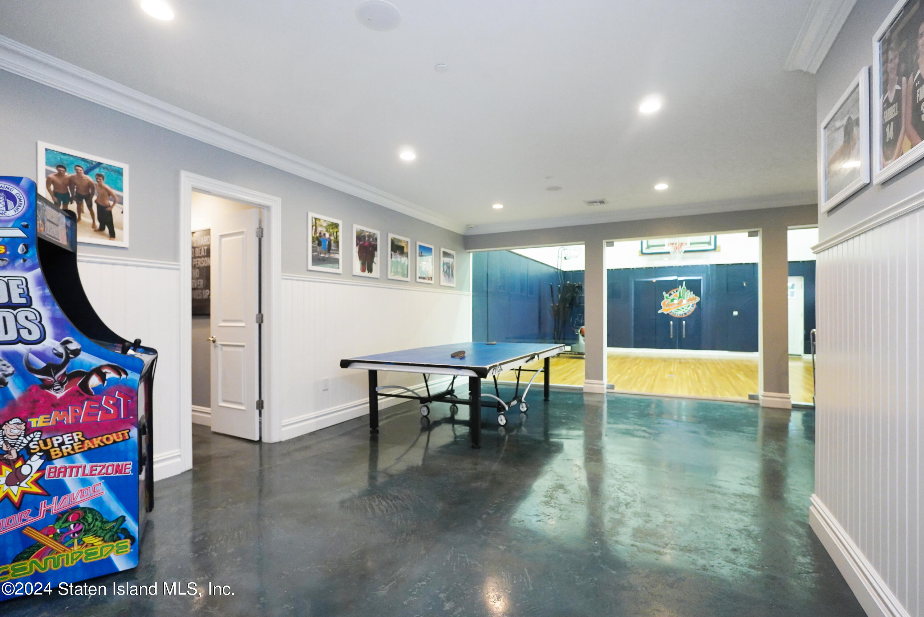 77 Nevada Avenue