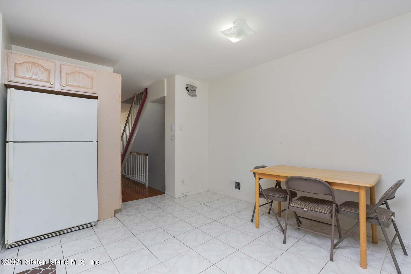 144 Kenilworth Avenue