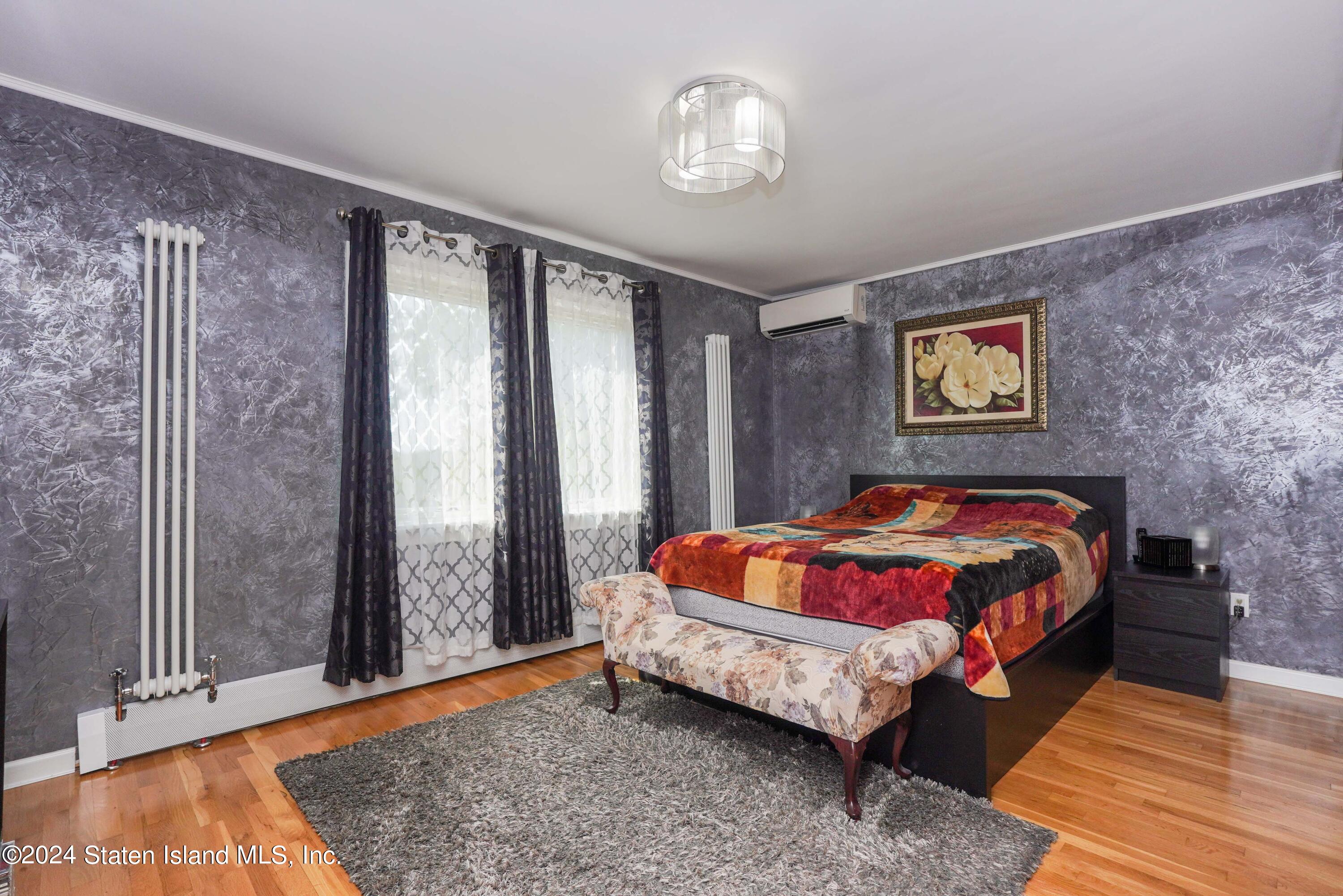 10 Elie Court