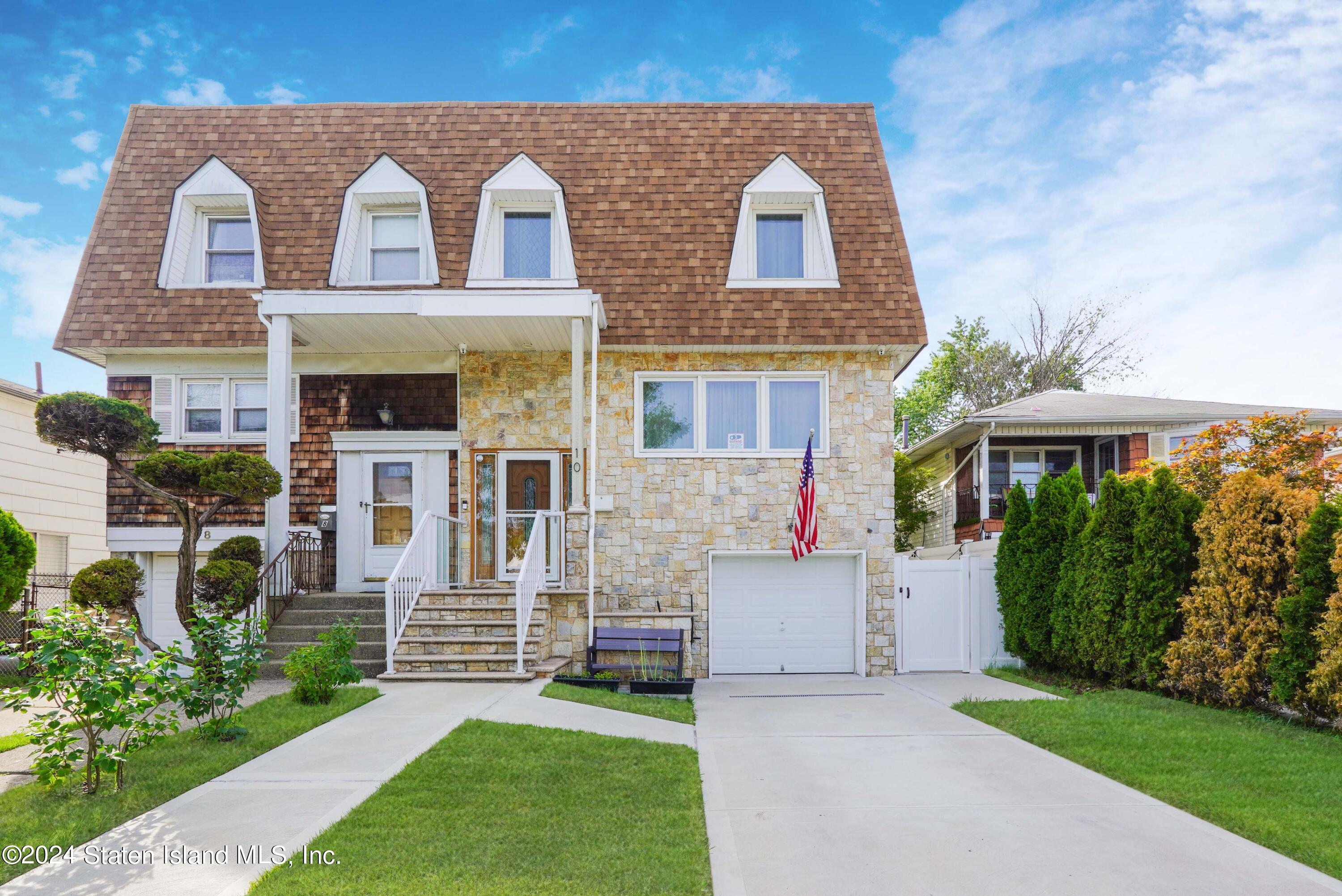10 Elie Court