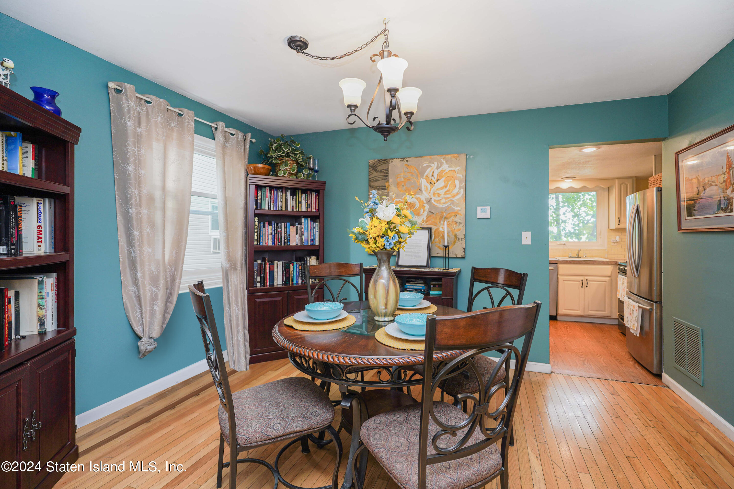 123 Highland Road