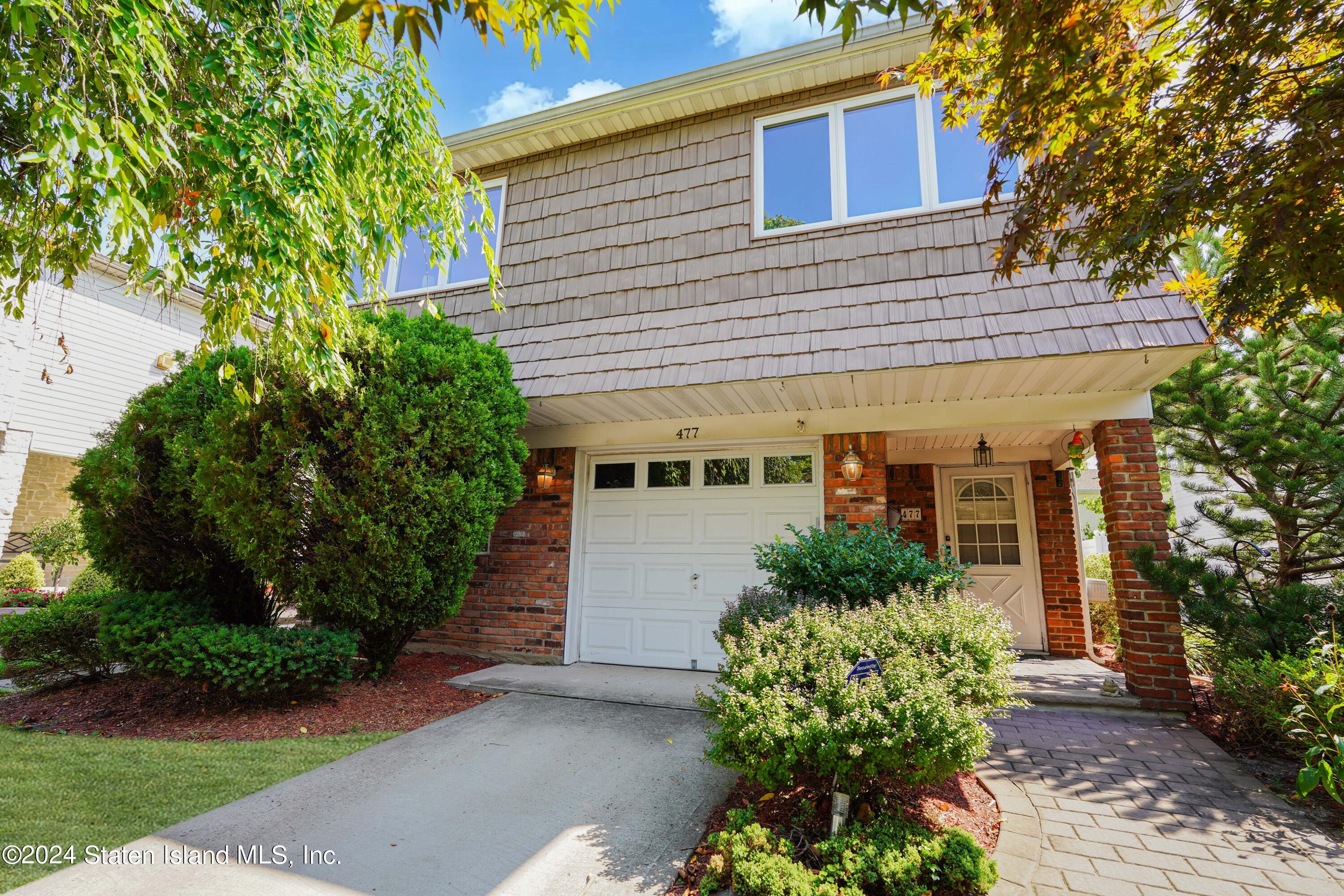 477 Arlene Street