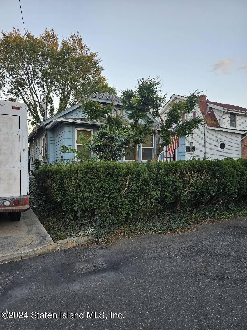 15 Satterlee Street
