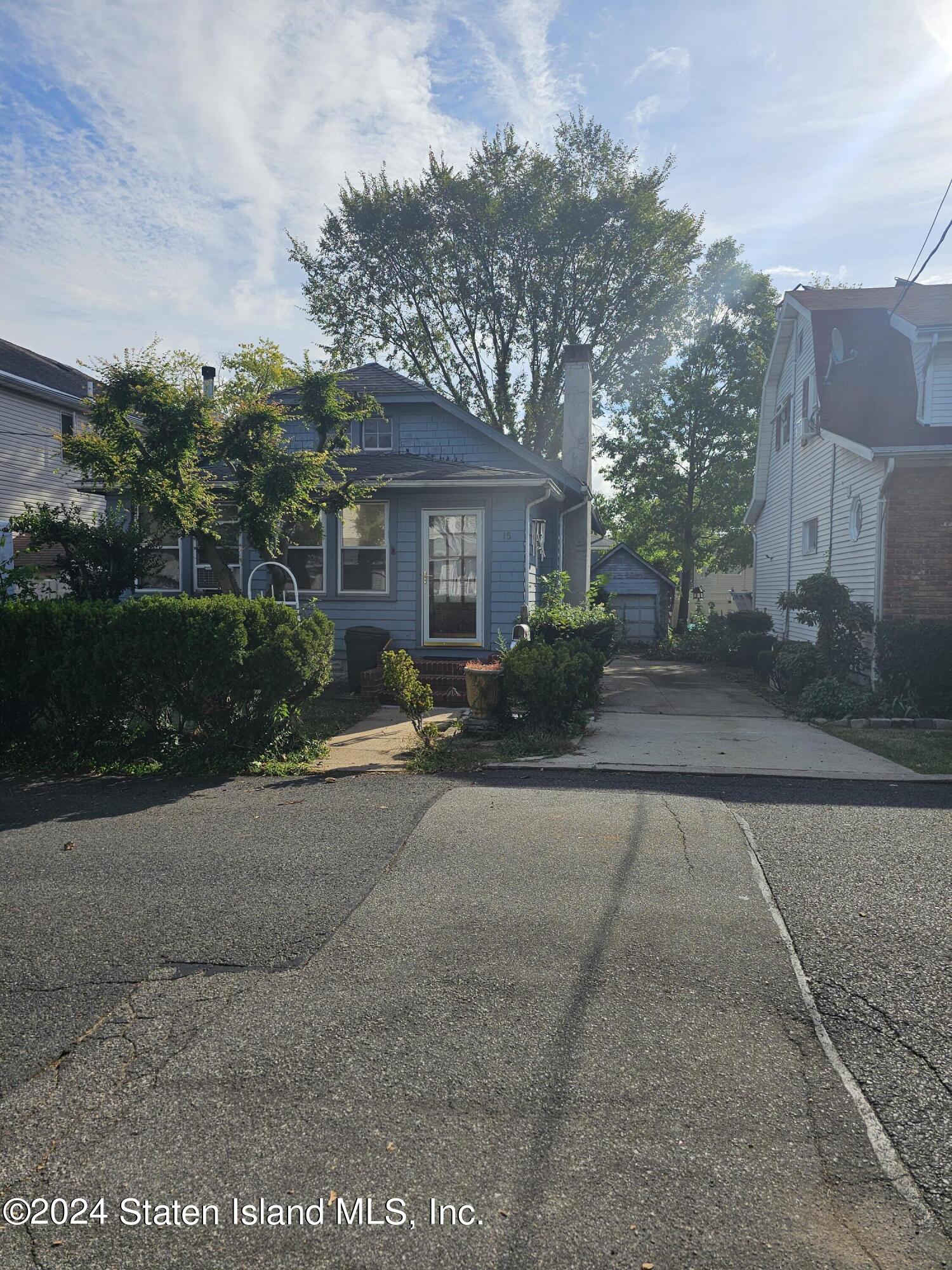 15 Satterlee Street