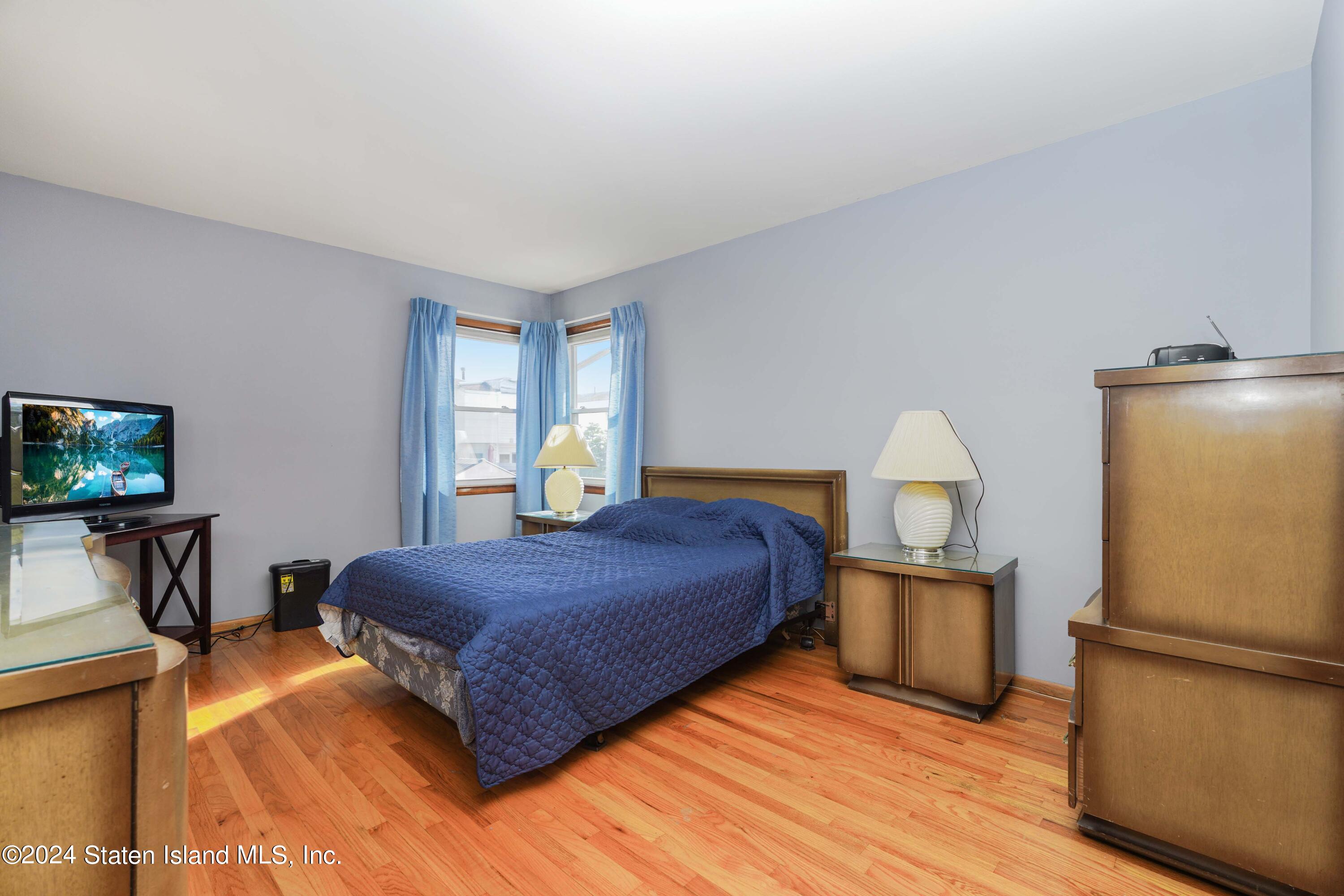 89 Renwick Avenue