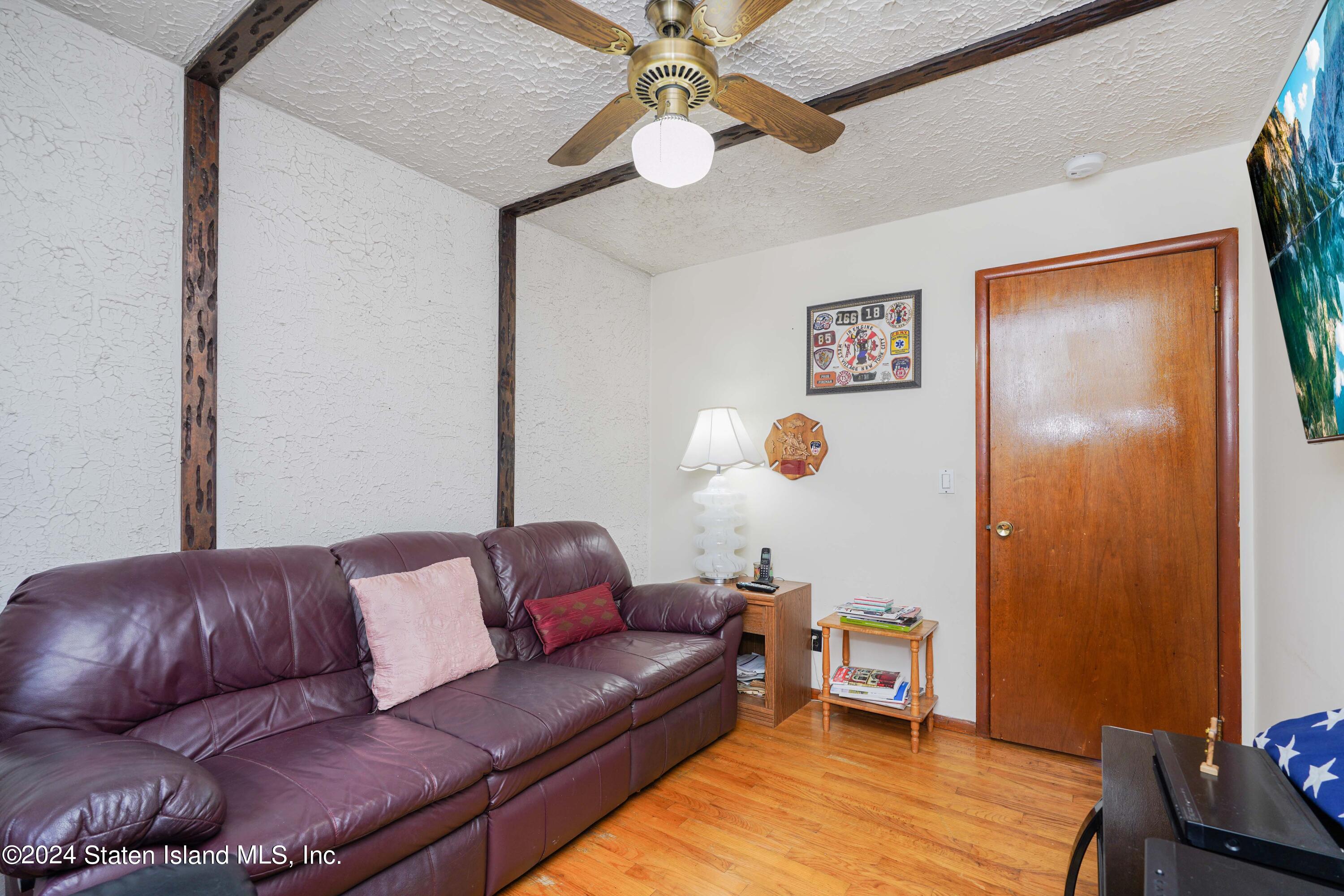 89 Renwick Avenue