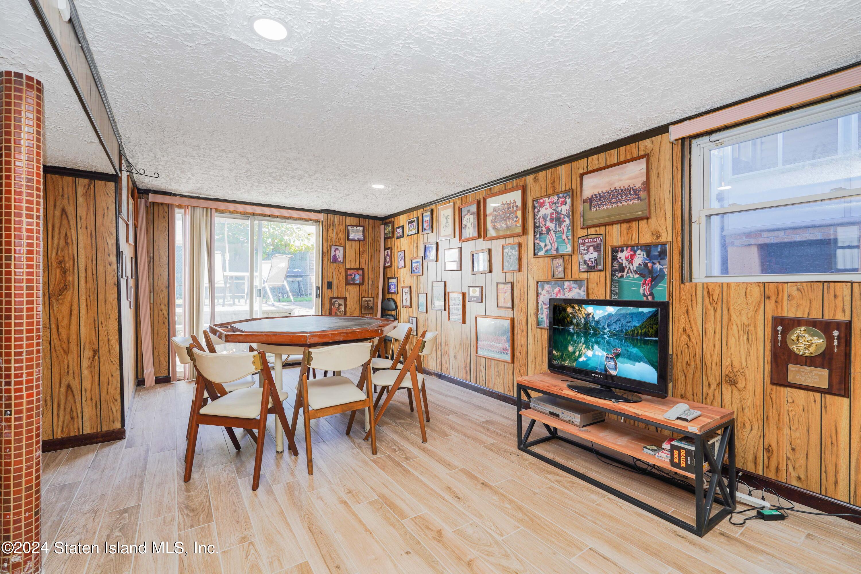 89 Renwick Avenue