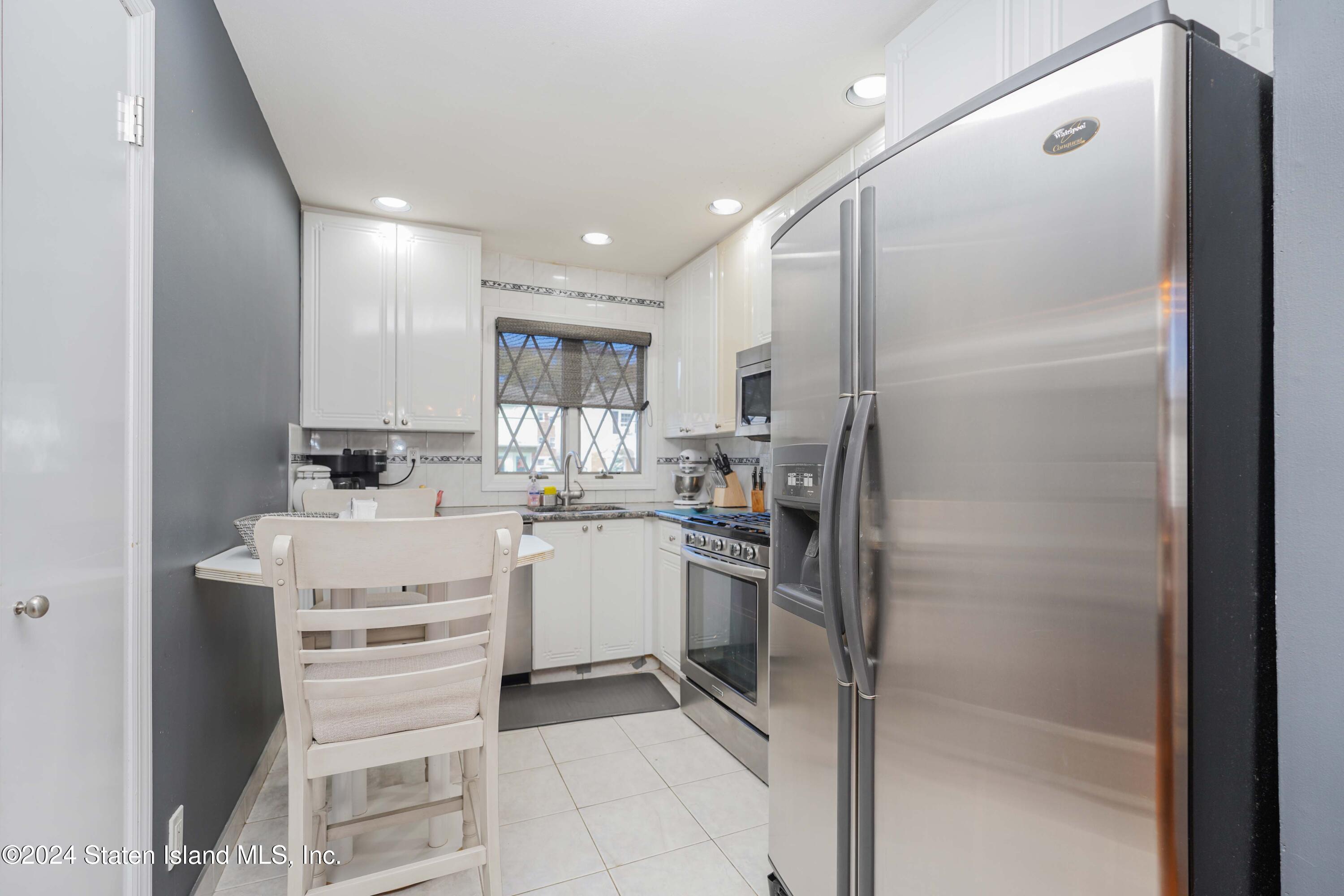 89 Renwick Avenue