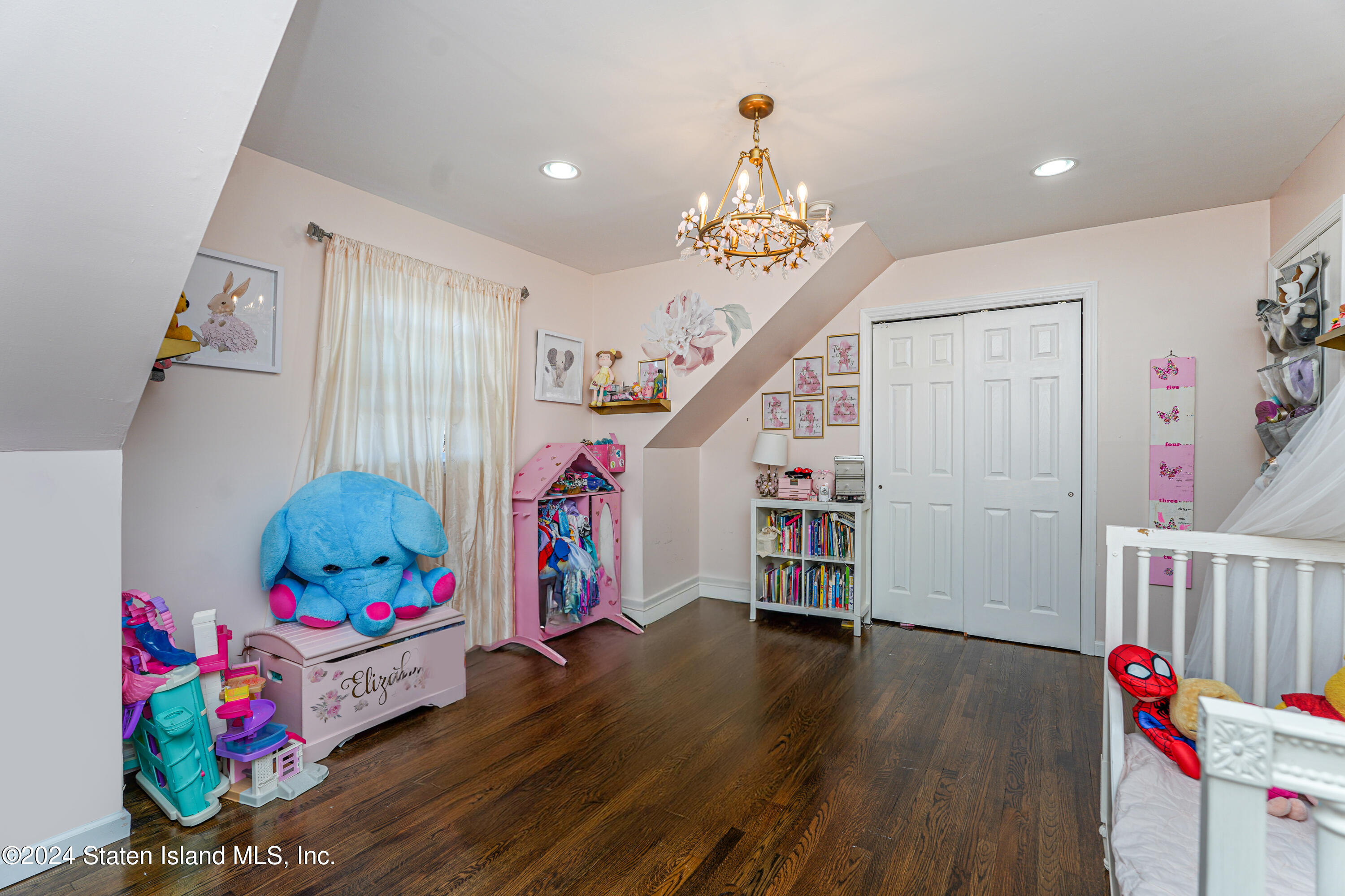 23 Kingdom Avenue