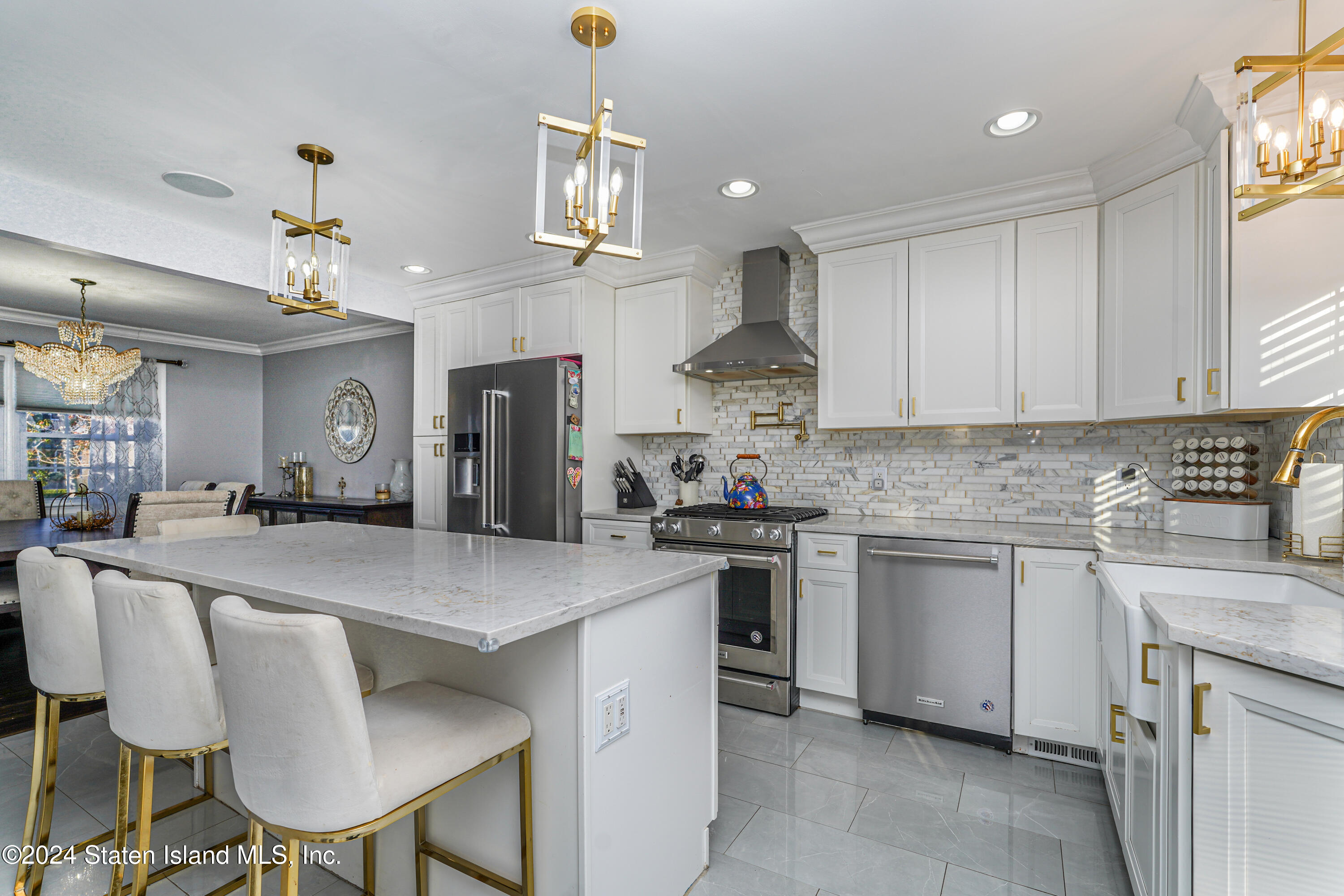 23 Kingdom Avenue