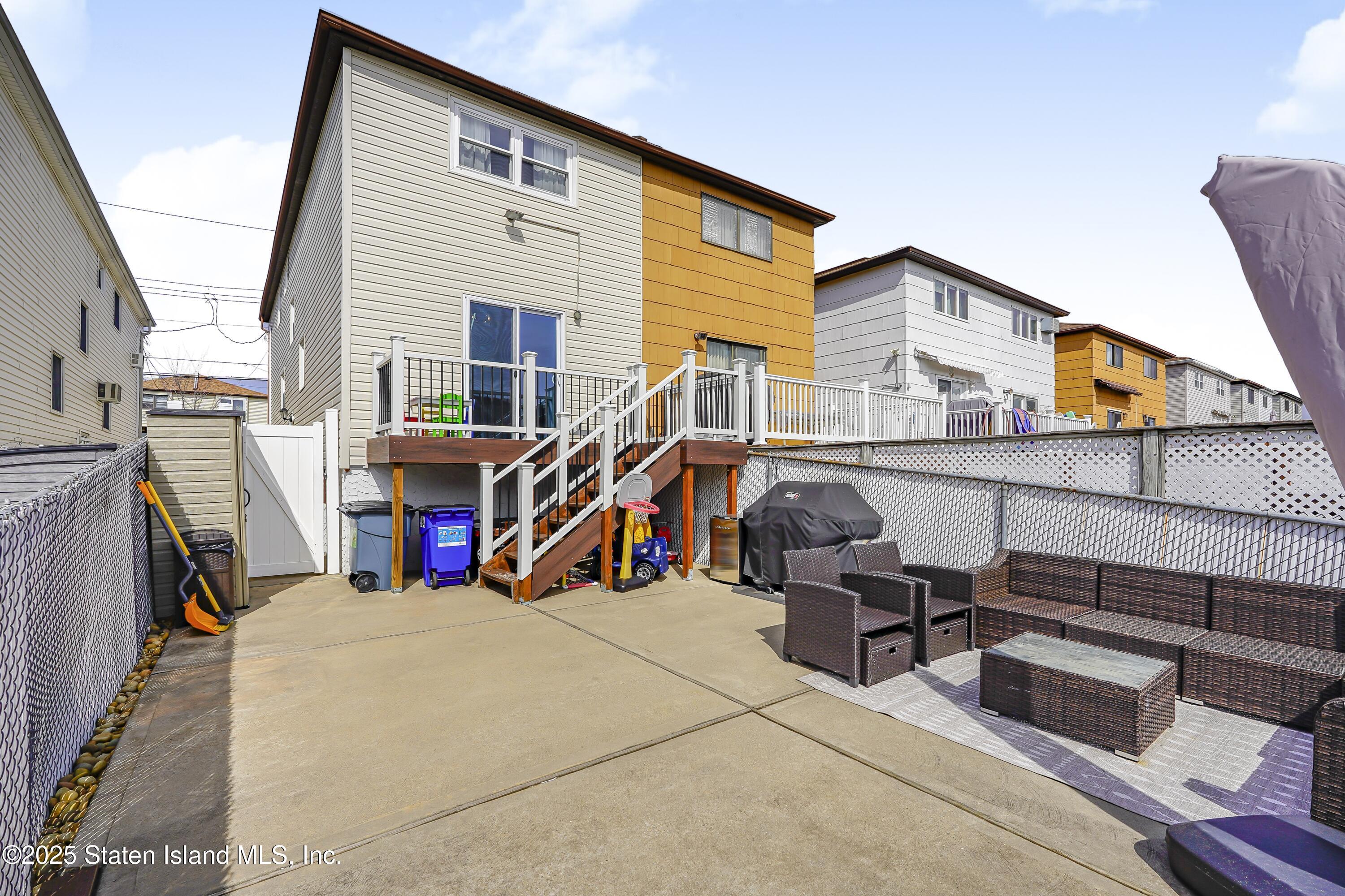 994 Rensselaer Avenue