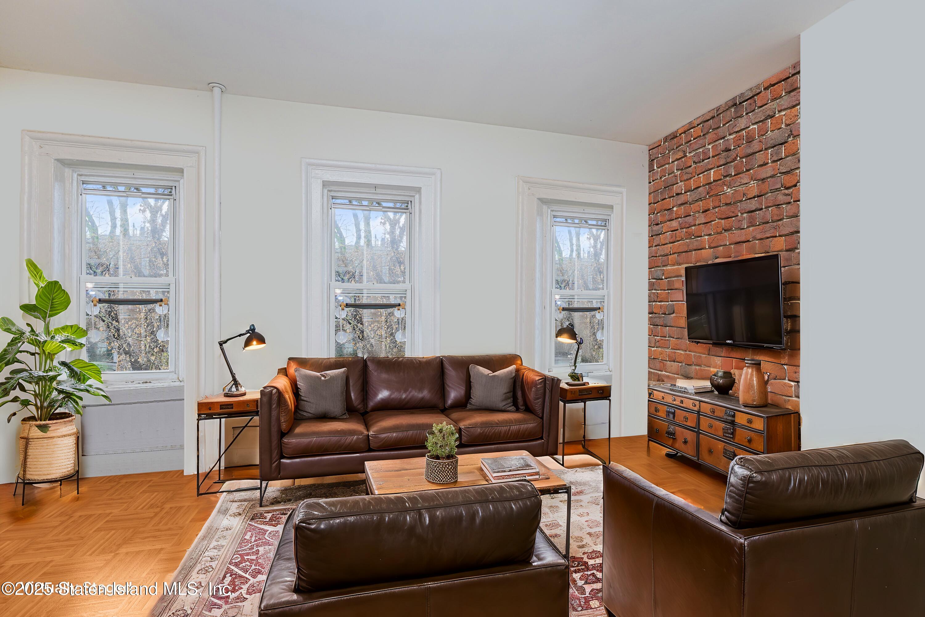 24 Prospect Place