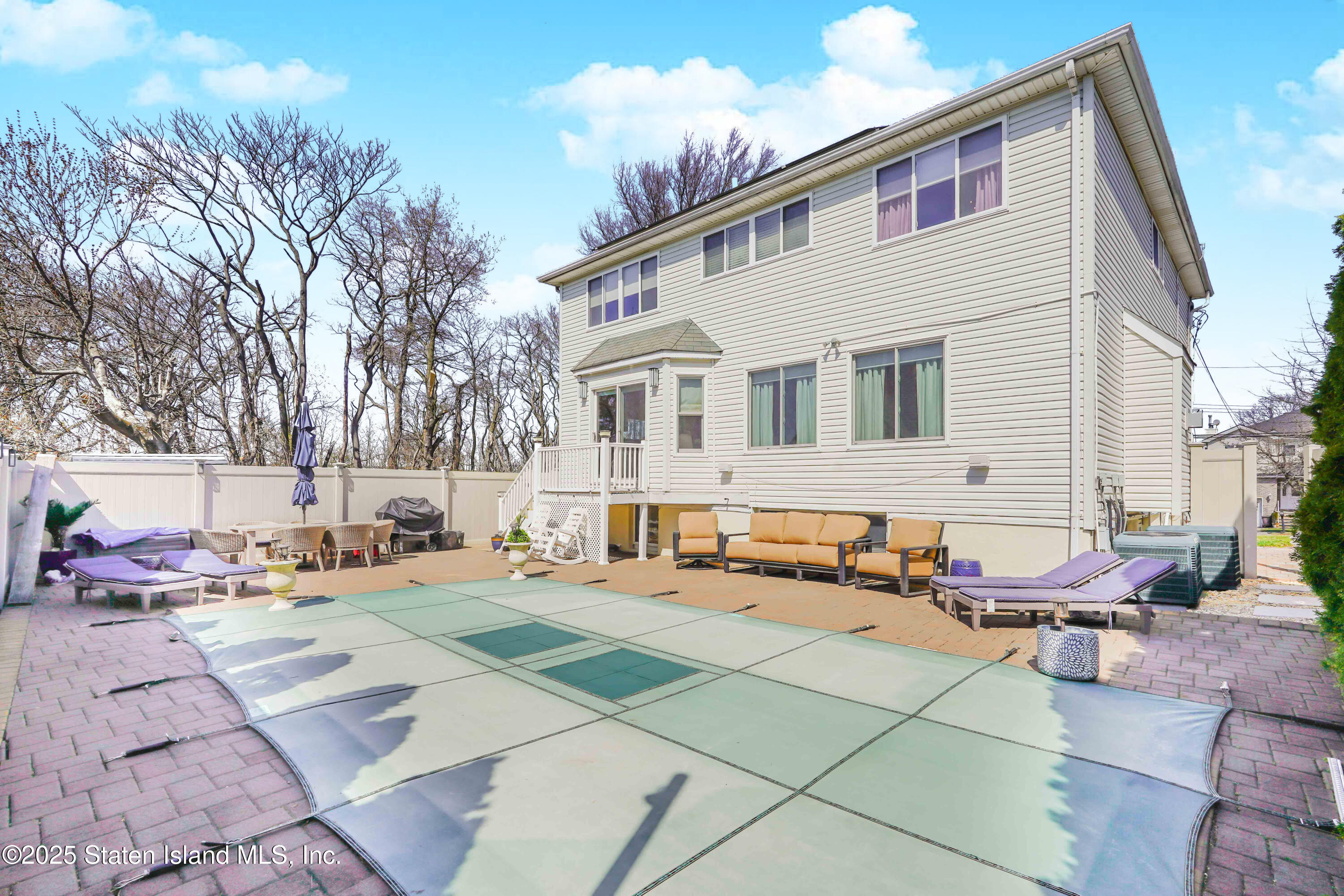 170 Brehaut Avenue