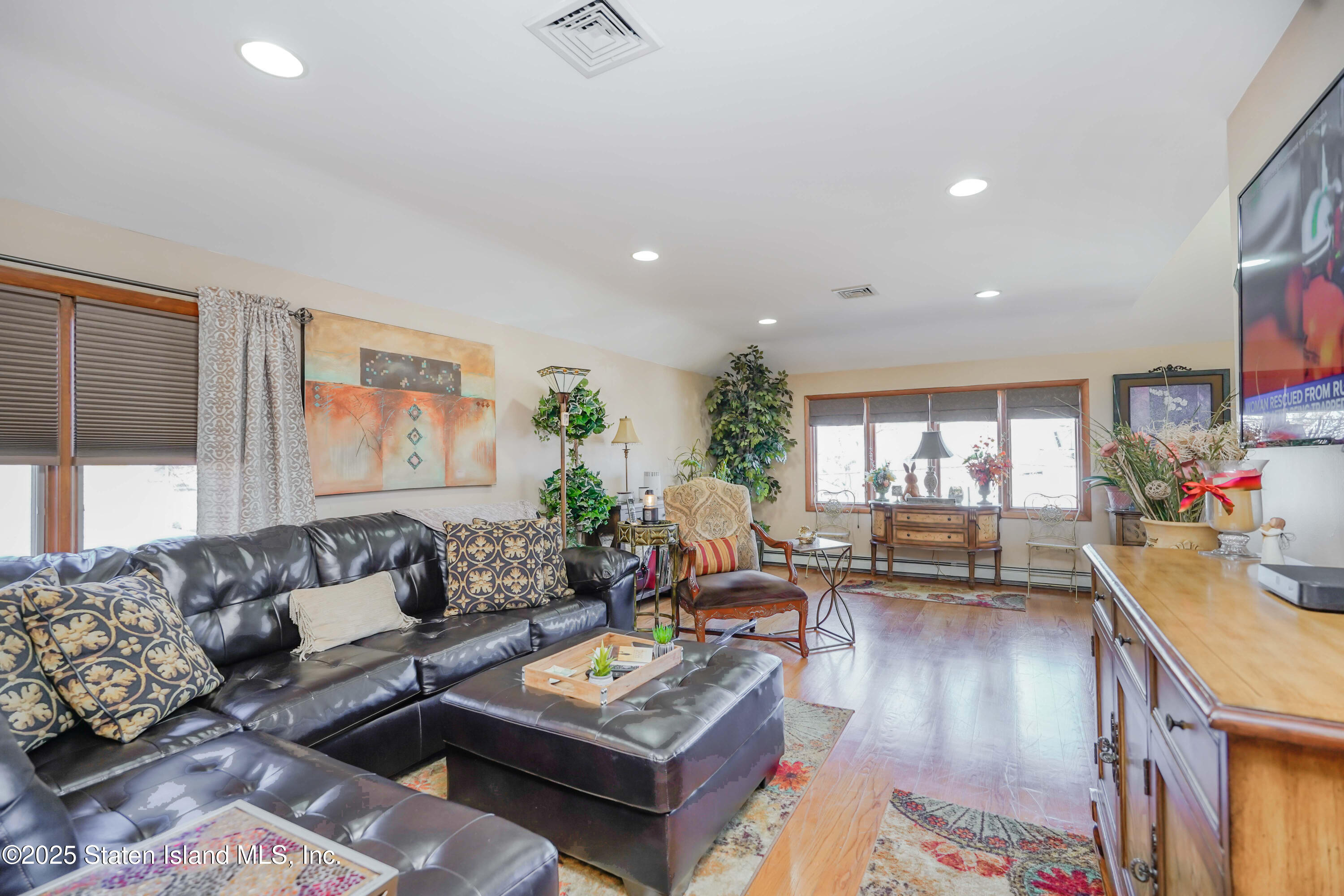 125 Laconia Avenue