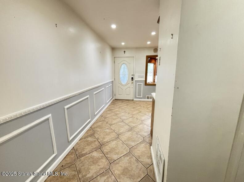 100 Gold Avenue