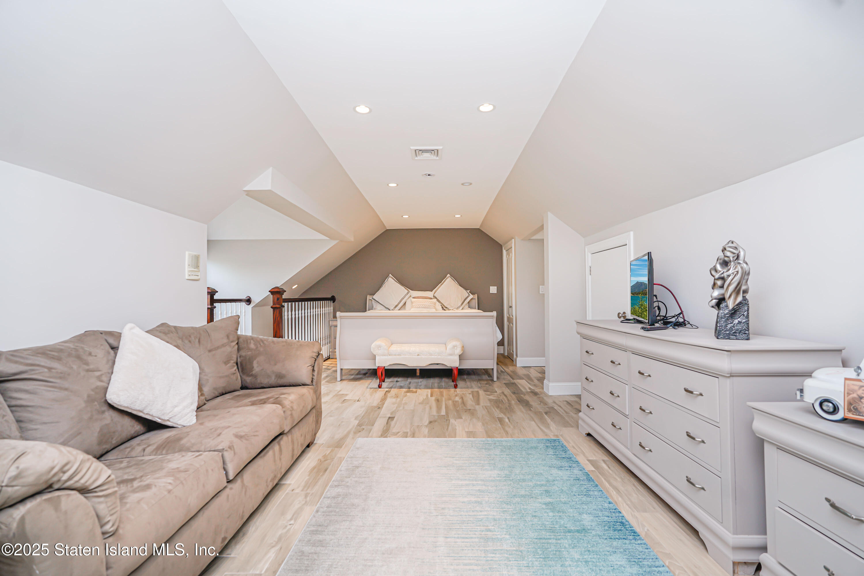 237 Bayview Avenue