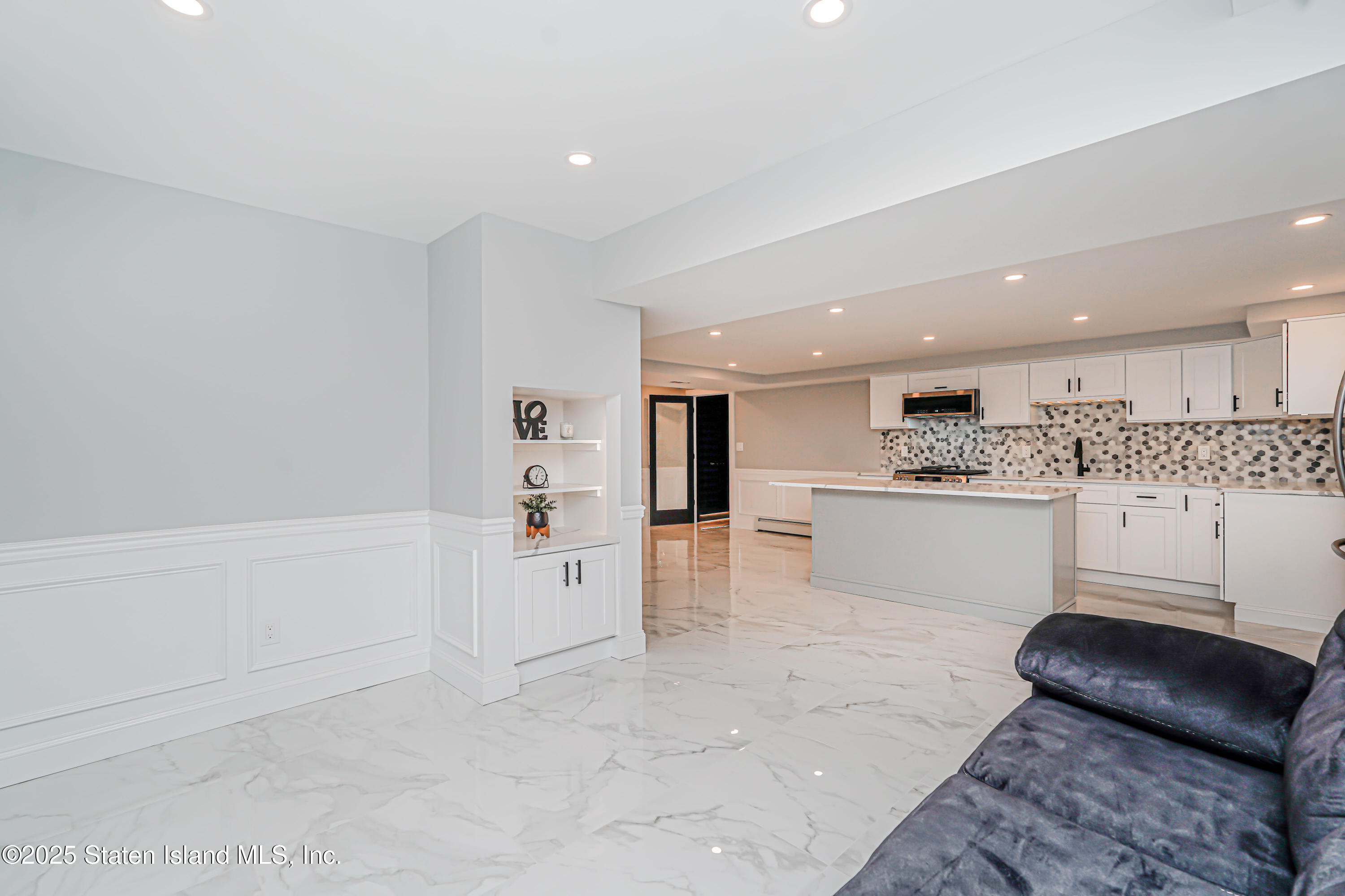 237 Bayview Avenue