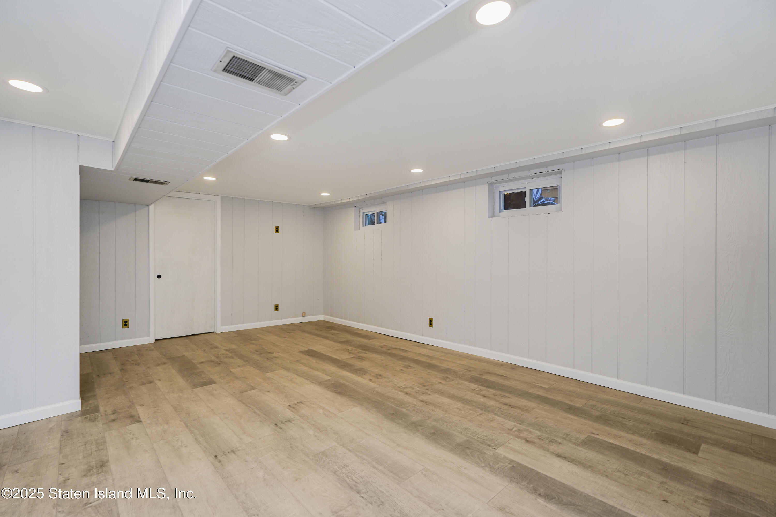 80 Gold Avenue