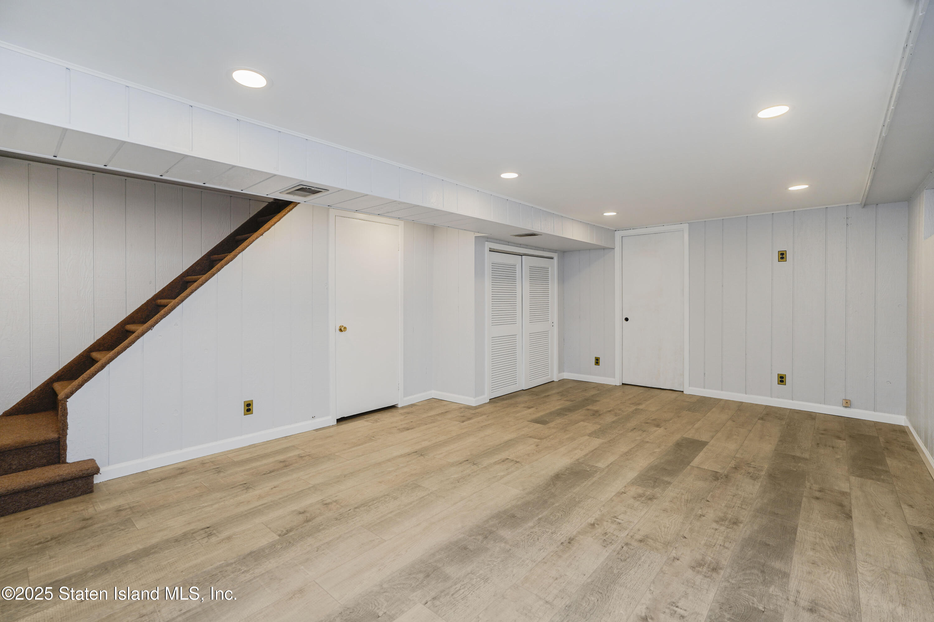 80 Gold Avenue