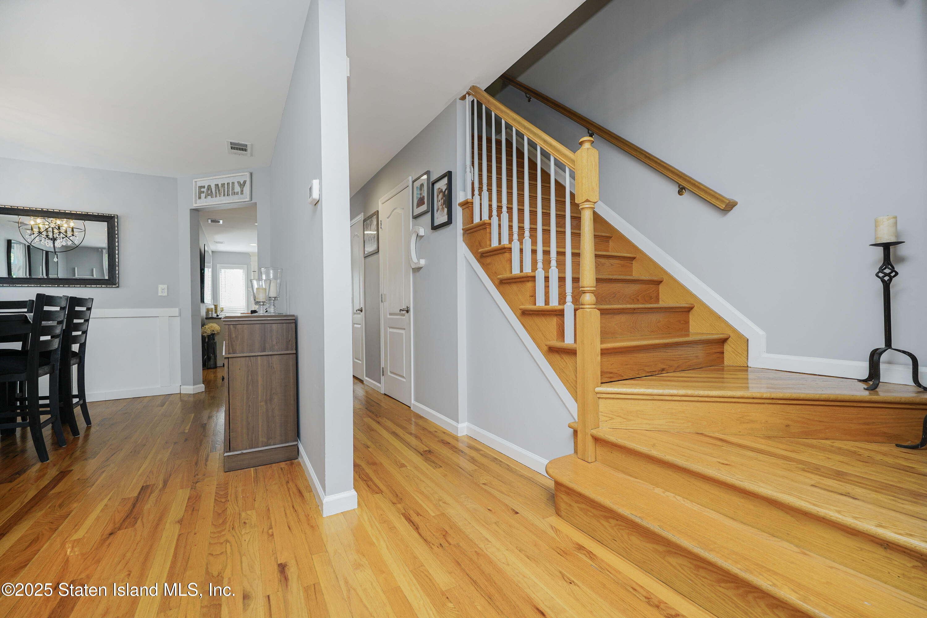384 Yetman Avenue