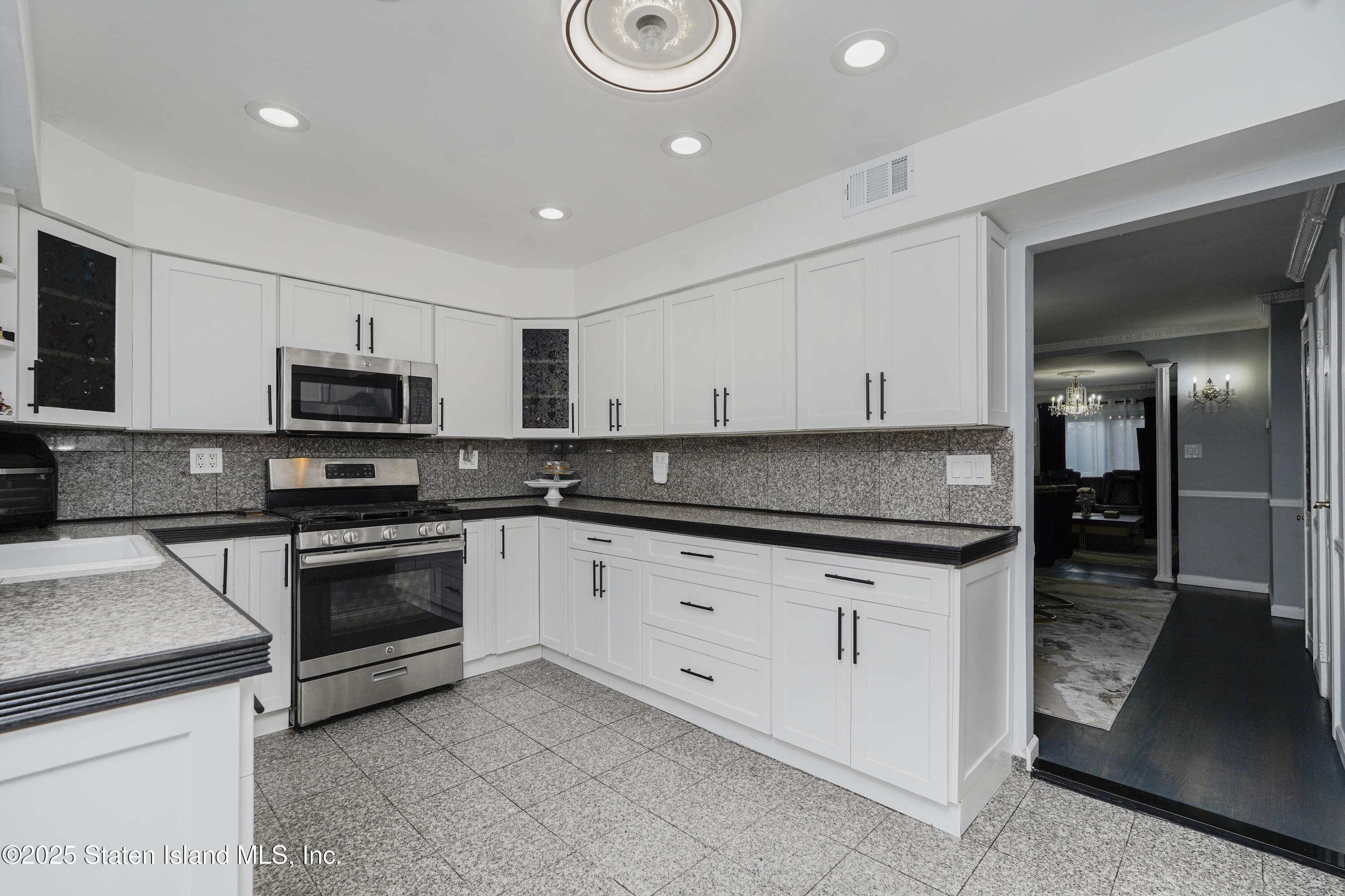 26 E Brandis Avenue