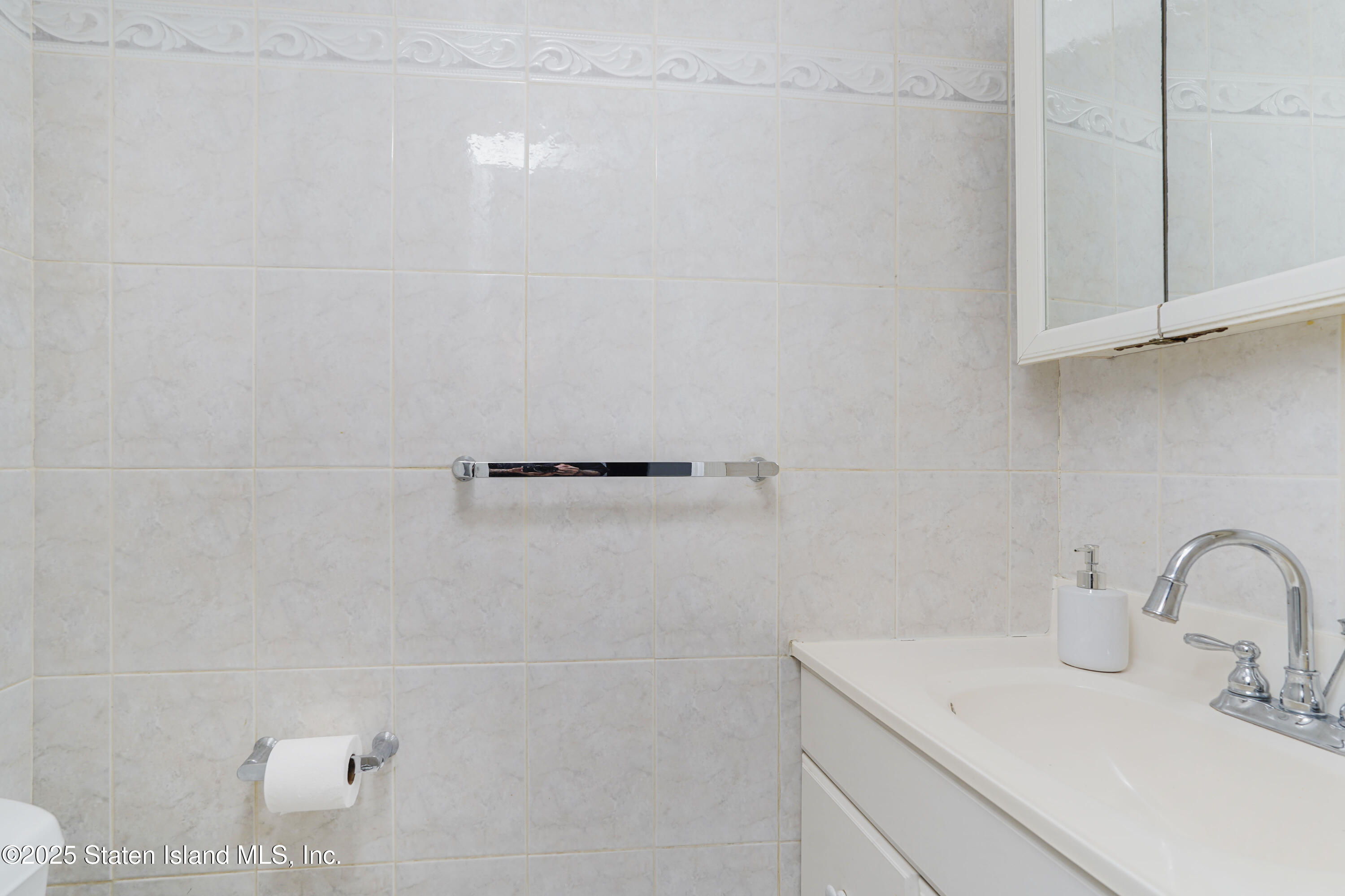 26 E Brandis Avenue