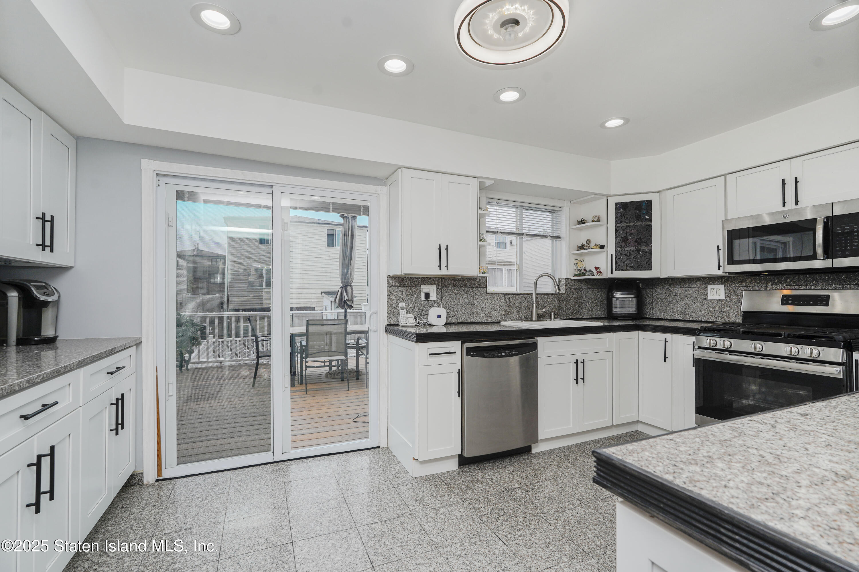 26 E Brandis Avenue