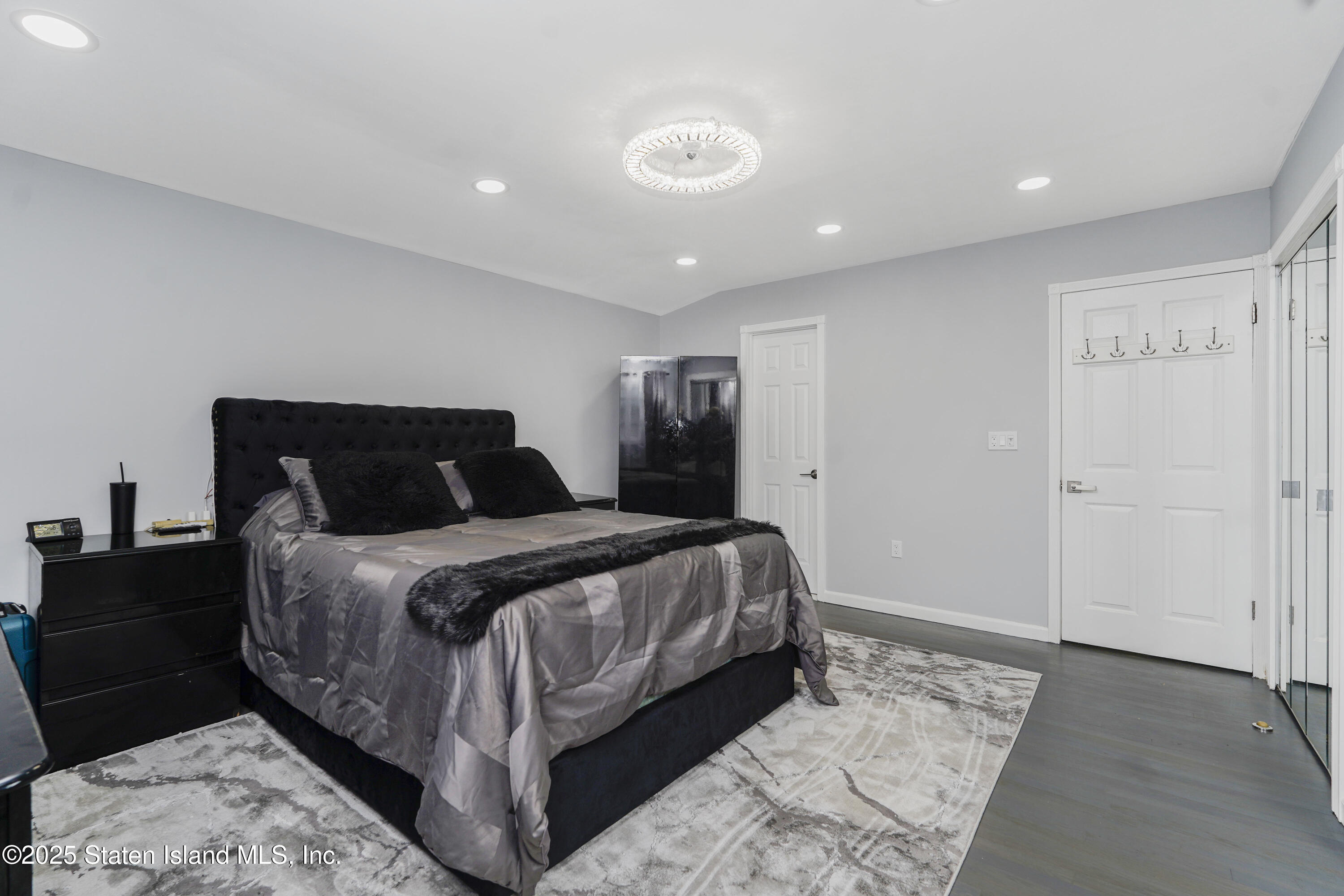 26 E Brandis Avenue