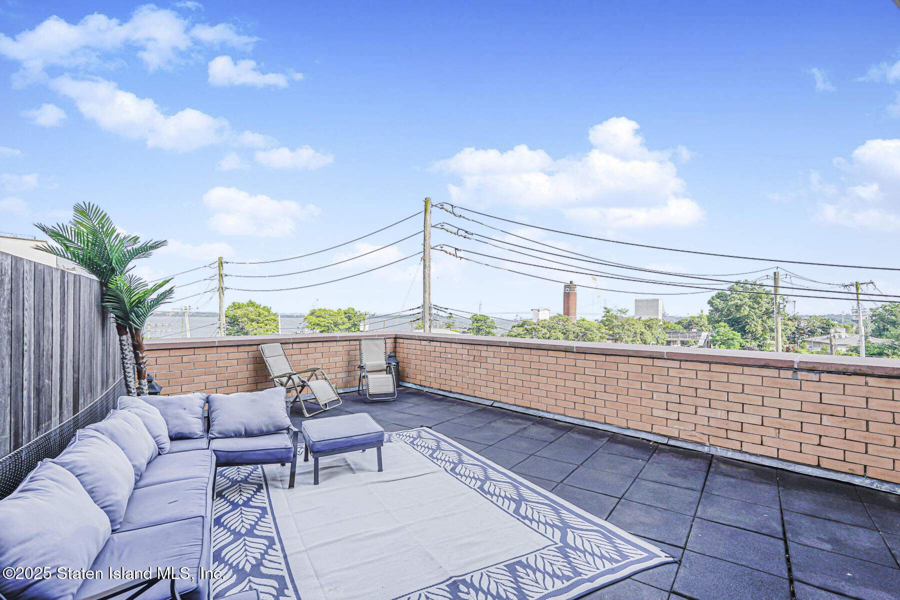 155 Bay Street 2l