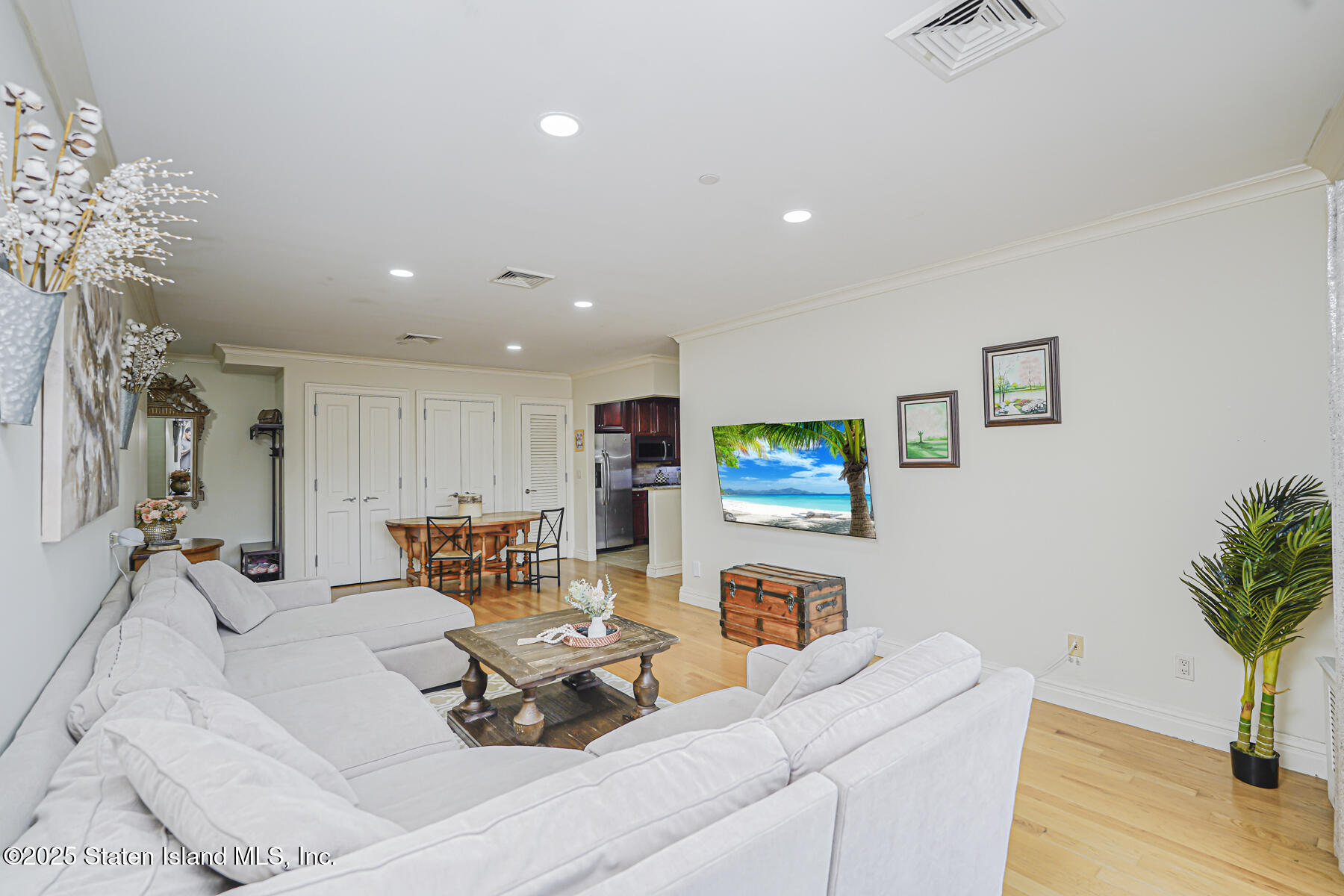 155 Bay Street 2l