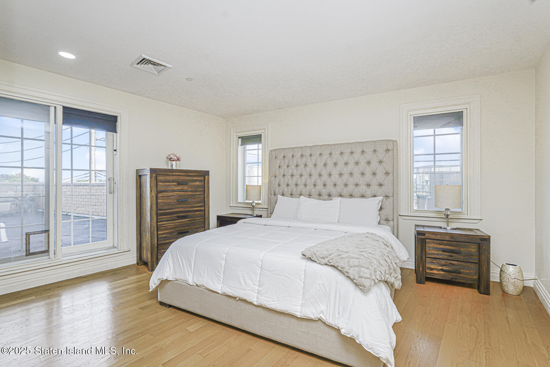 155 Bay Street 2l