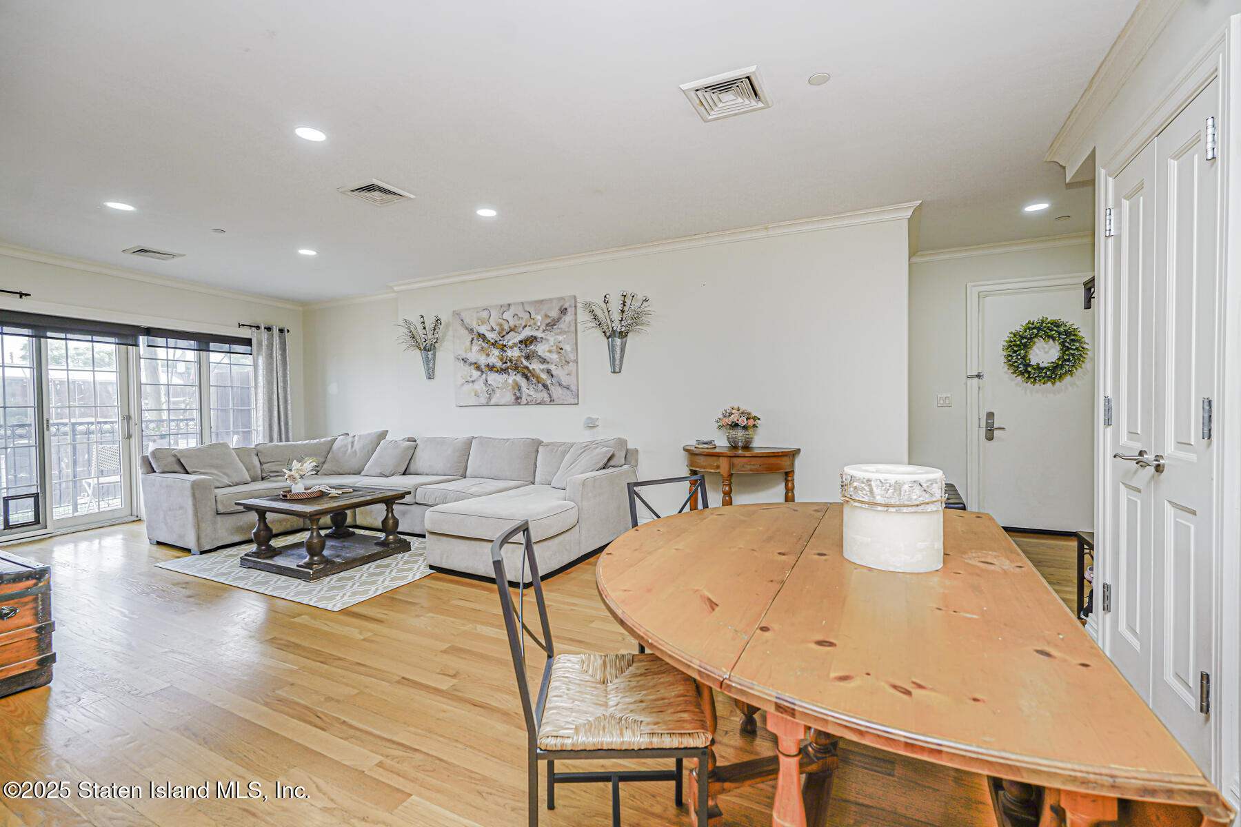 155 Bay Street 2l