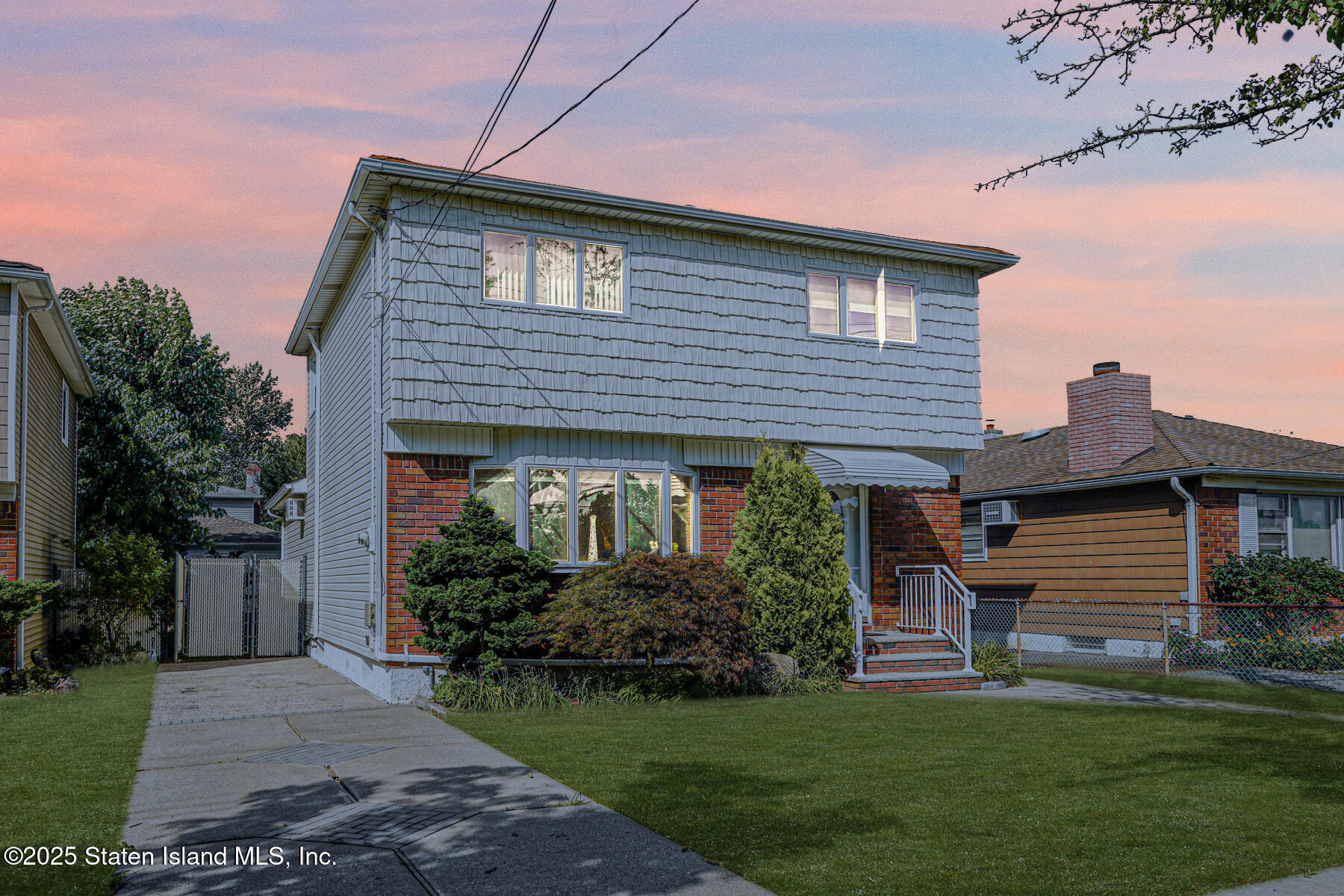 231 Adelaide Avenue
