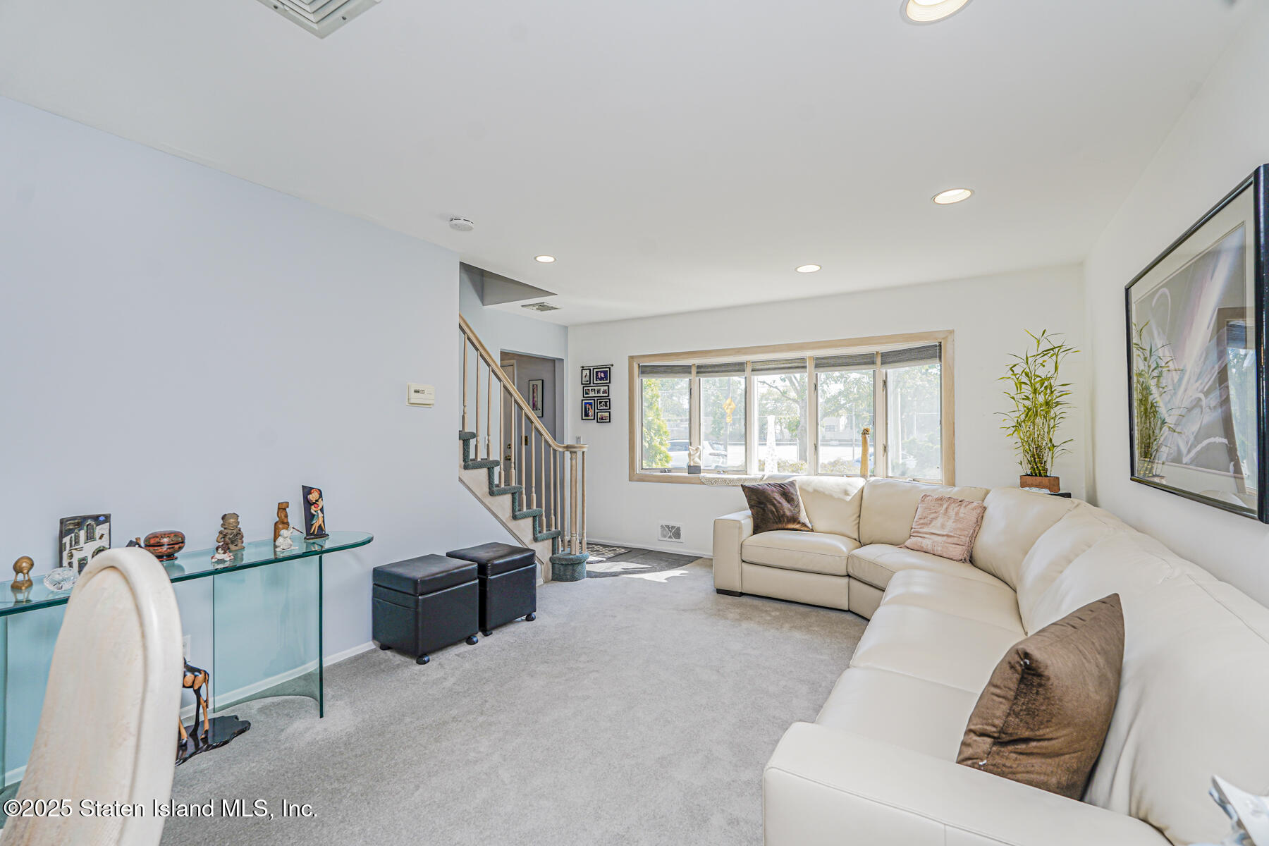 231 Adelaide Avenue