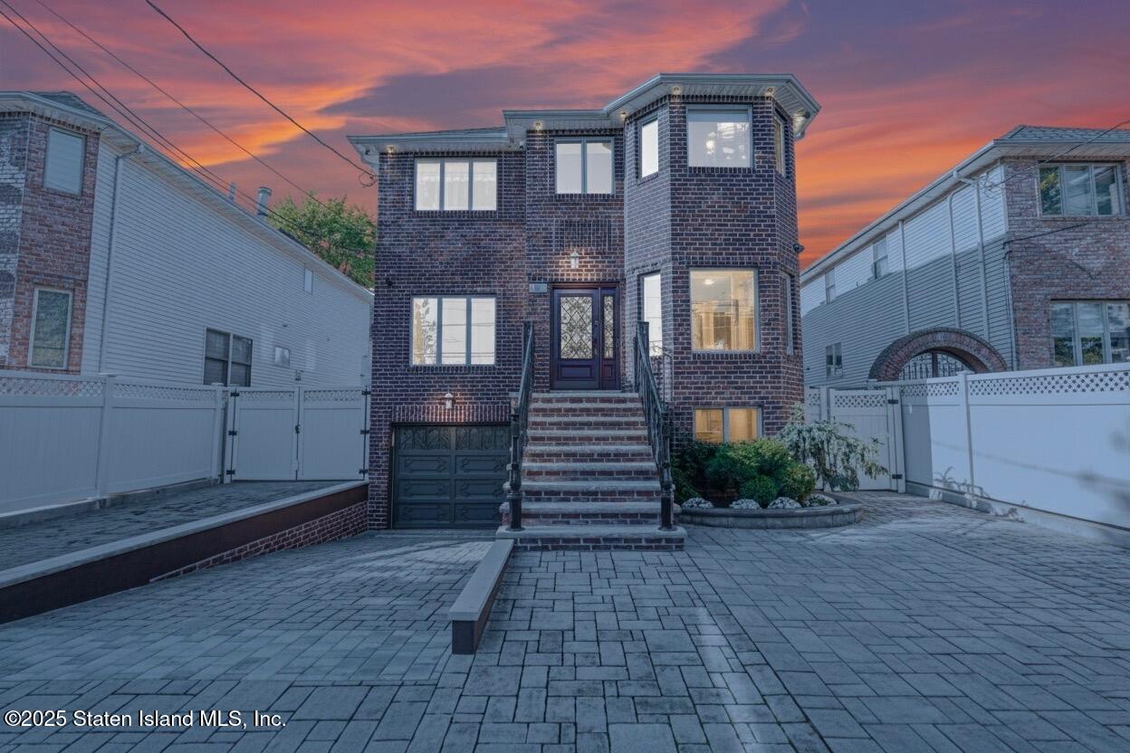 859 Rathbun Avenue