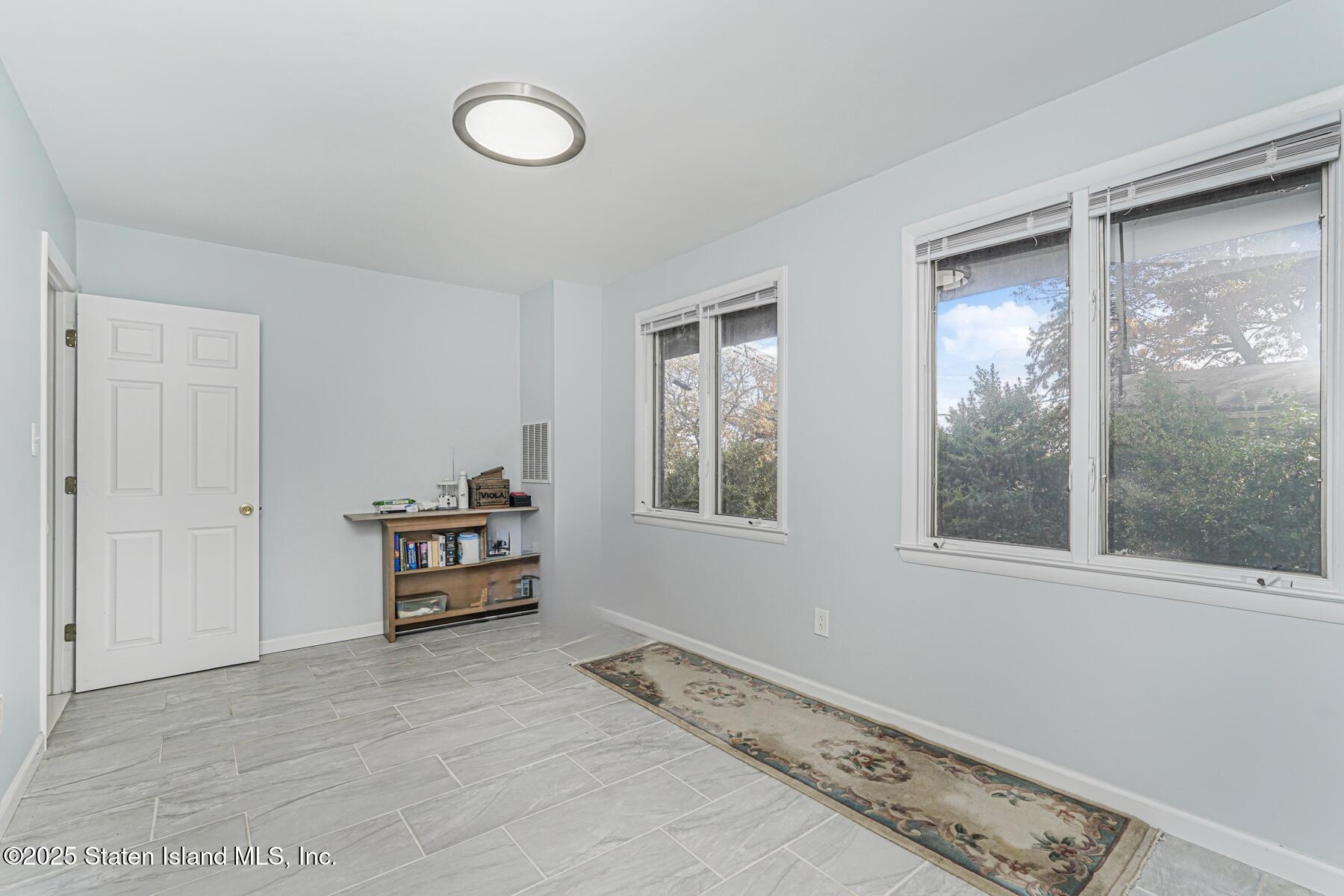 20 Signal Hill Road