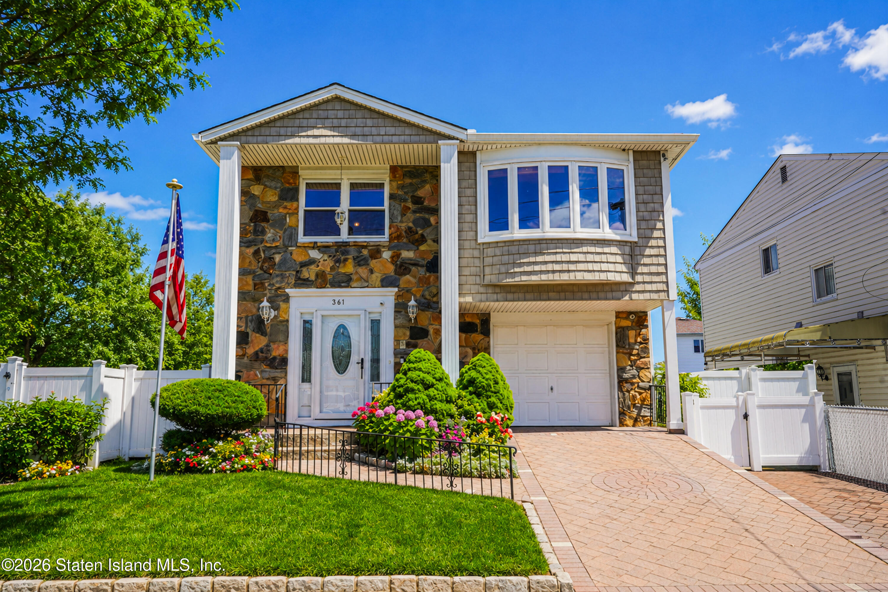 361 Montreal Avenue