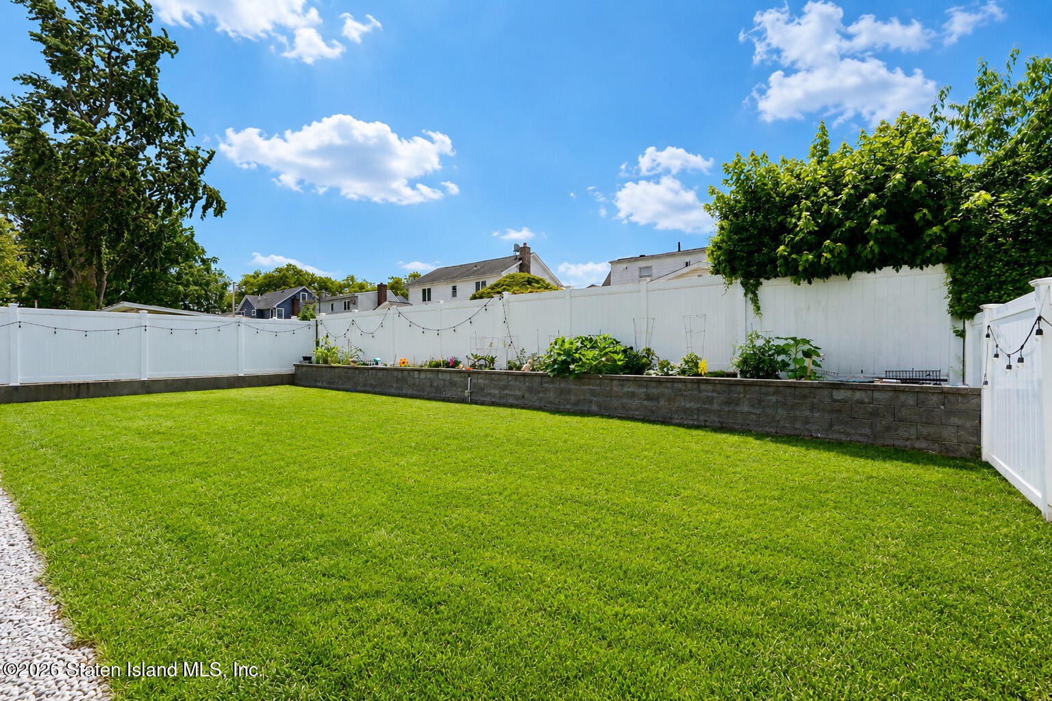 62 Kirshon Avenue