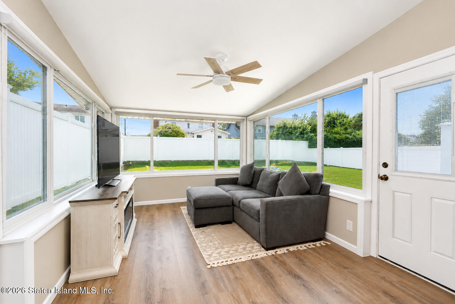 62 Kirshon Avenue