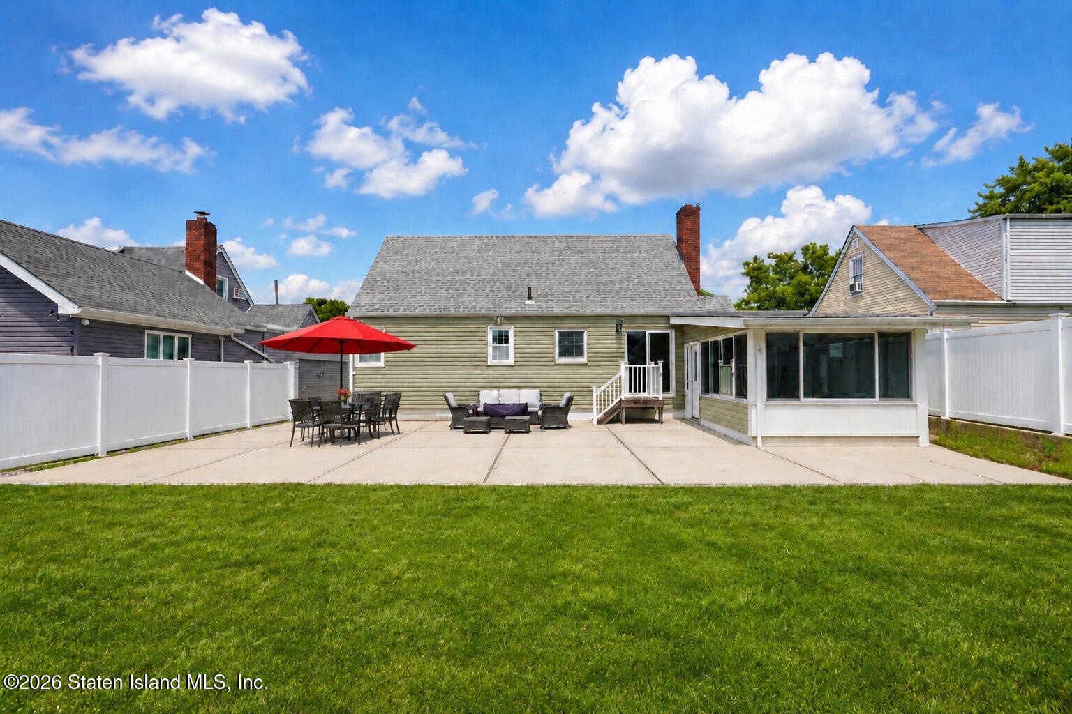62 Kirshon Avenue
