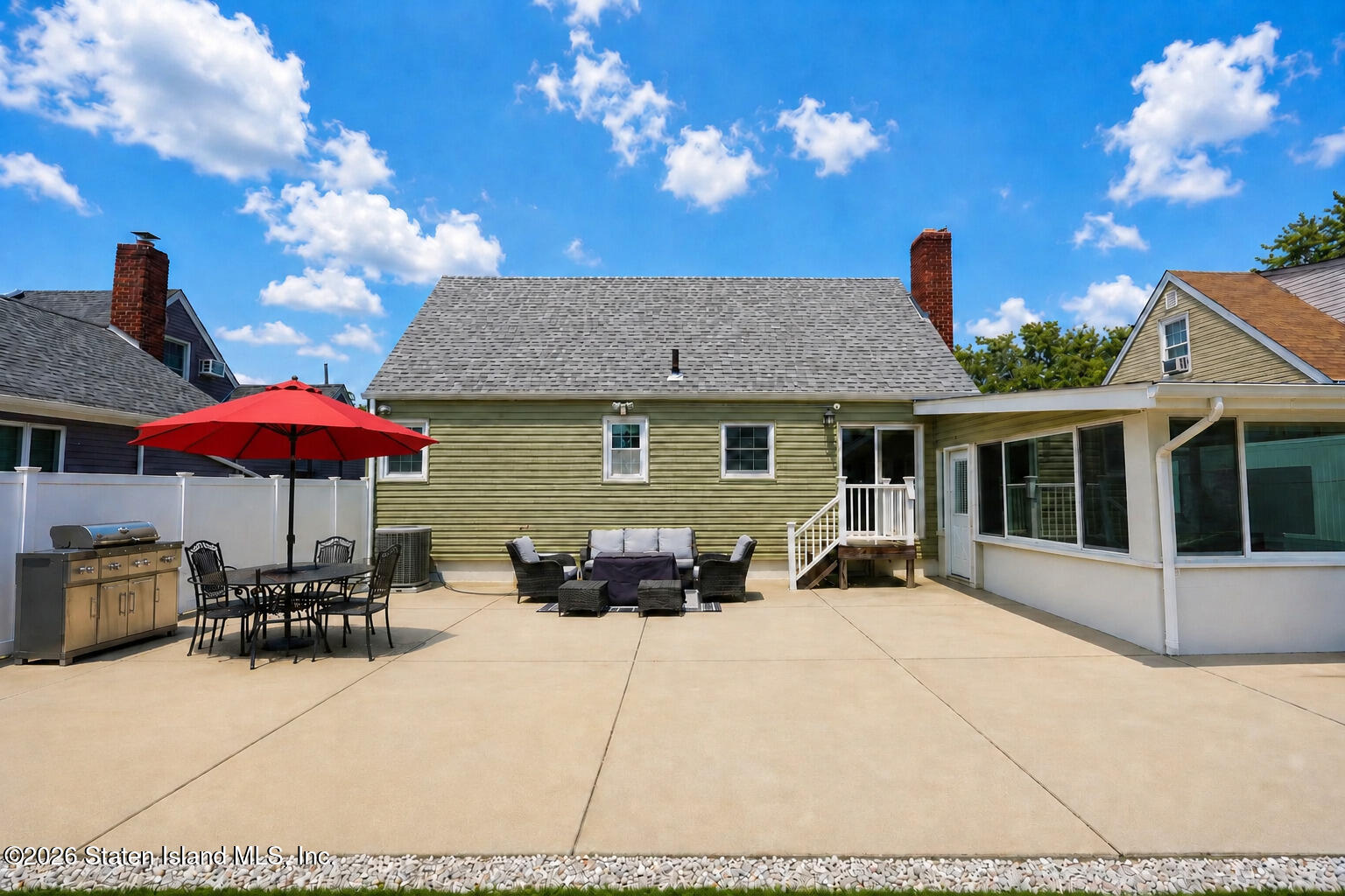 62 Kirshon Avenue
