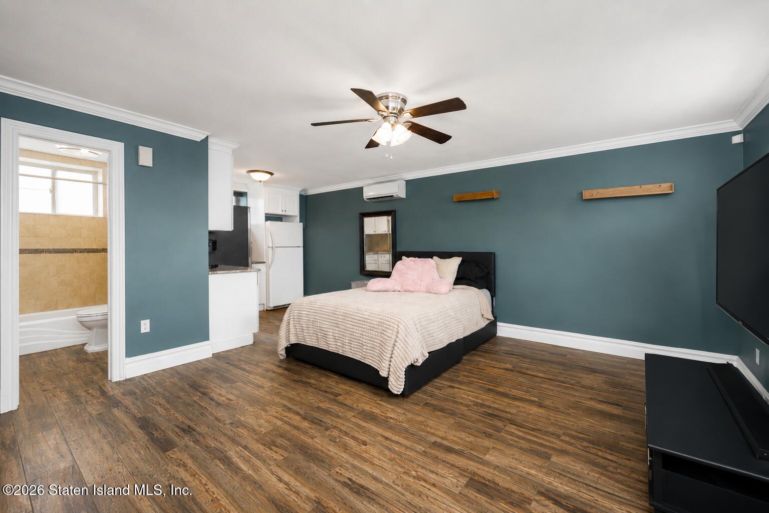 20 N Railroad Street