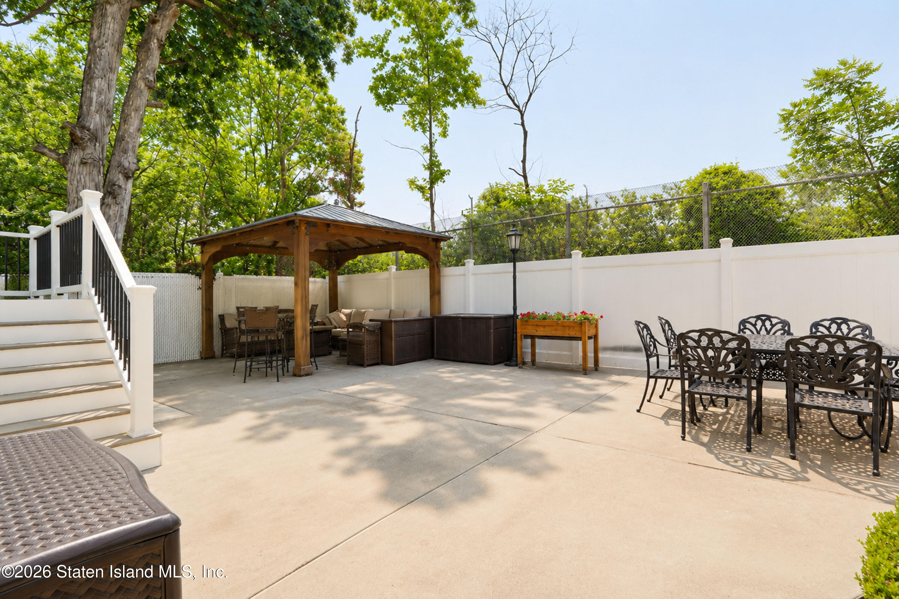 20 N Railroad Street