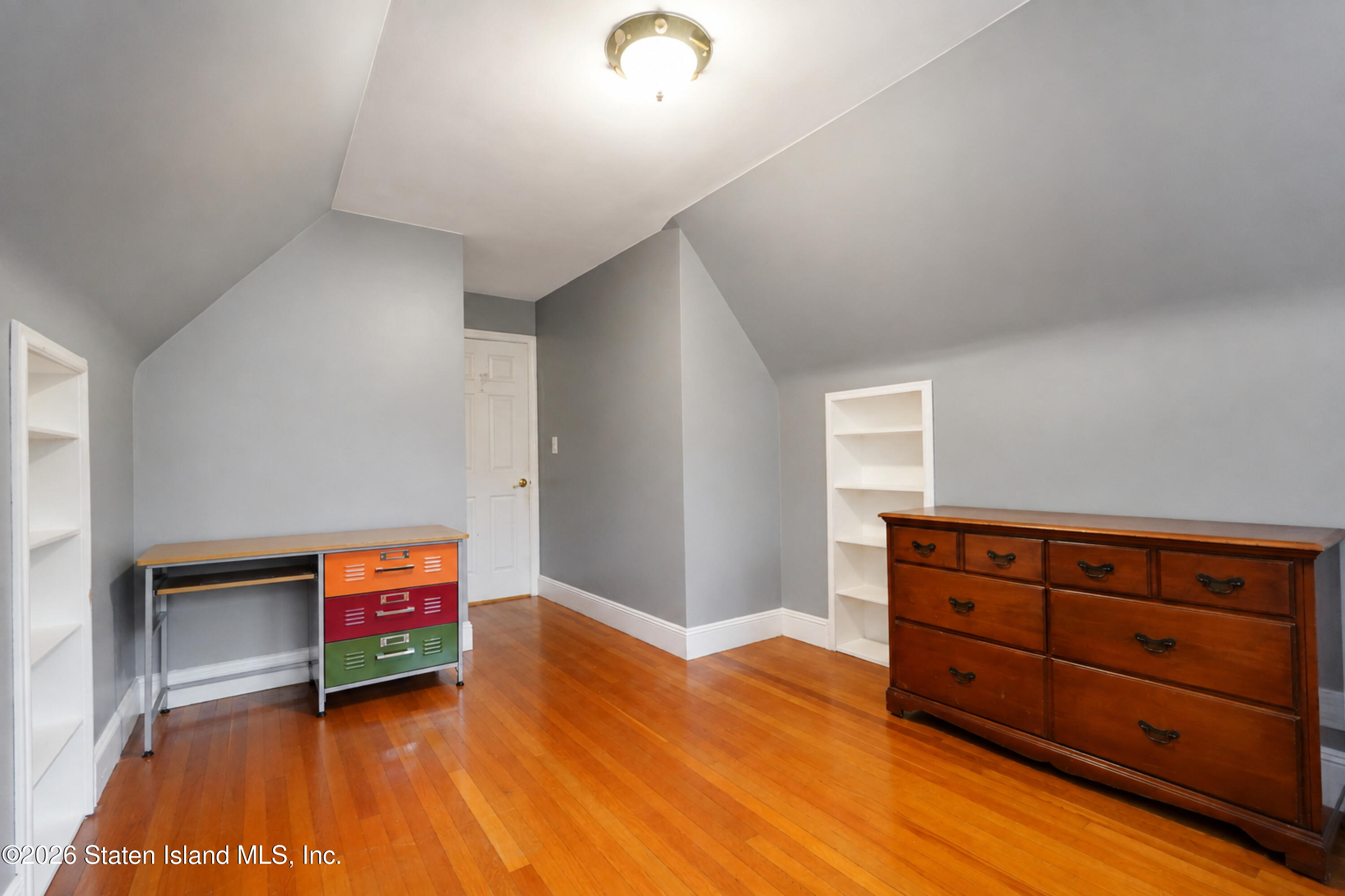 34 Holsman Road
