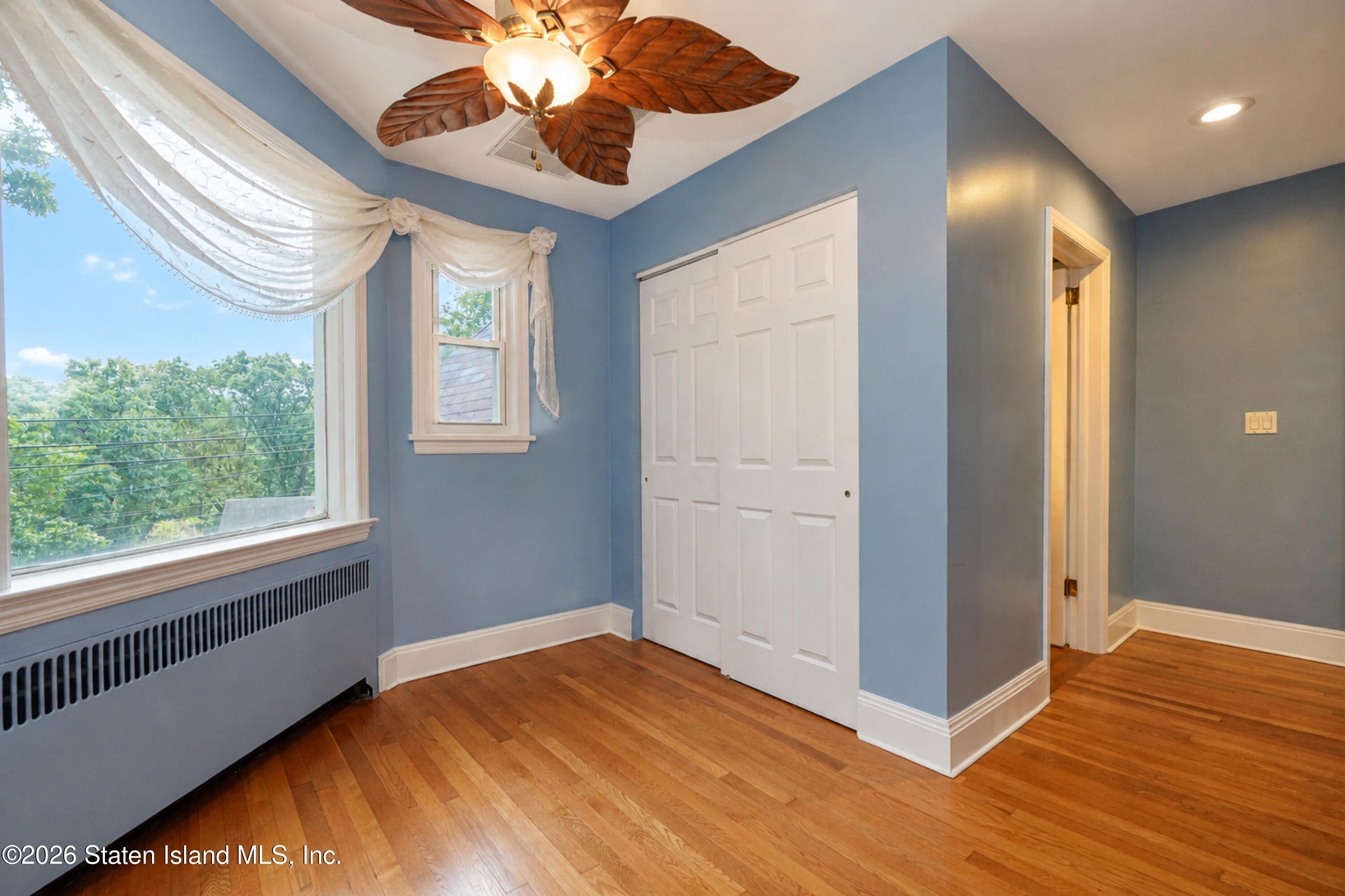 34 Holsman Road