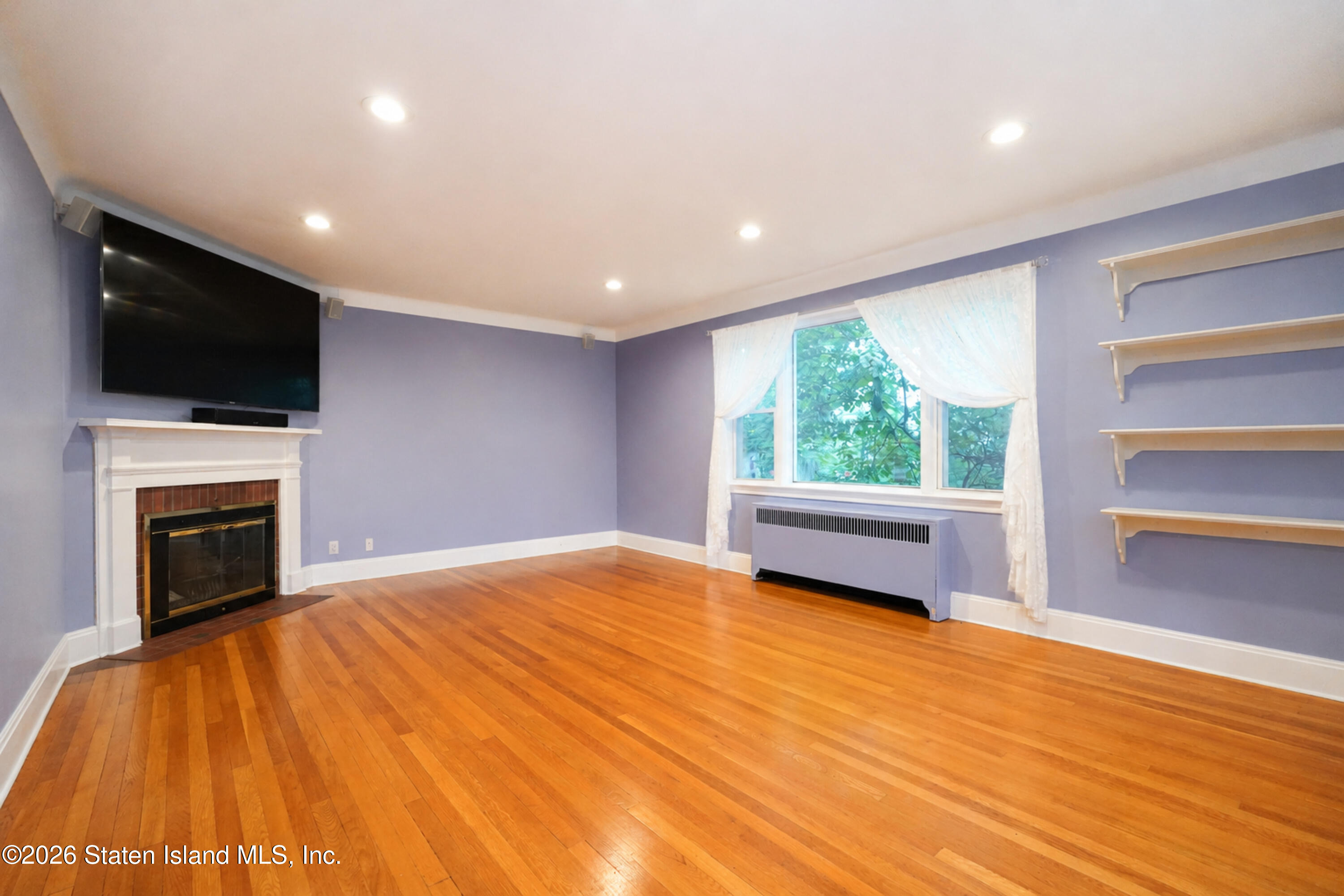 34 Holsman Road