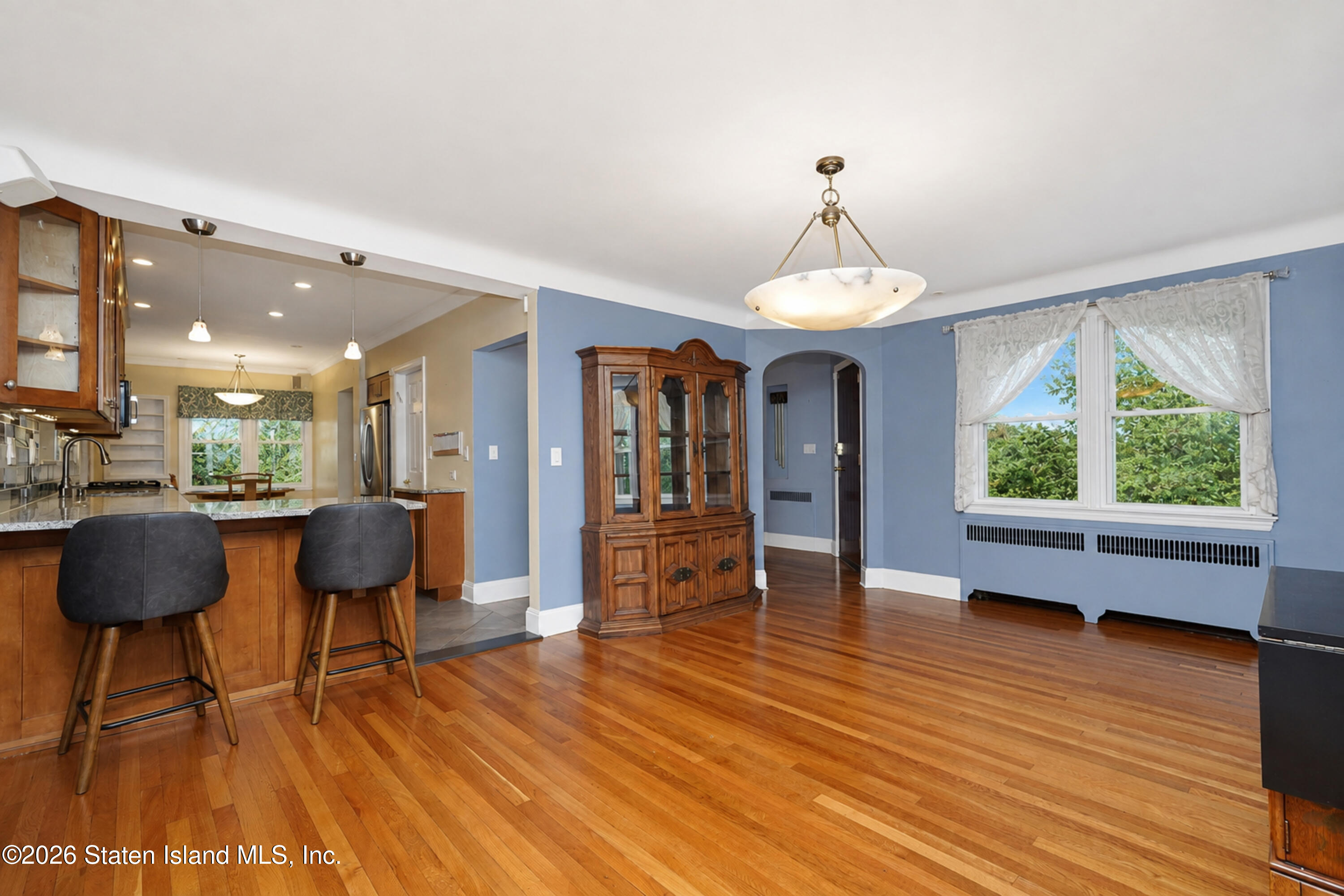 34 Holsman Road