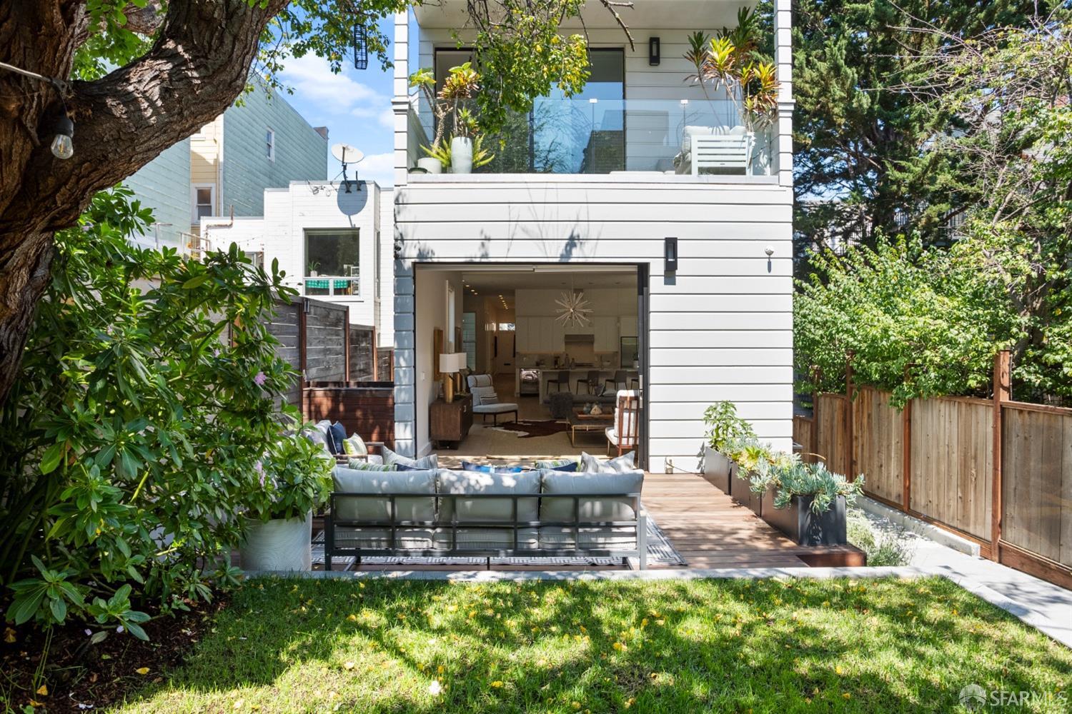 929 Hayes Street